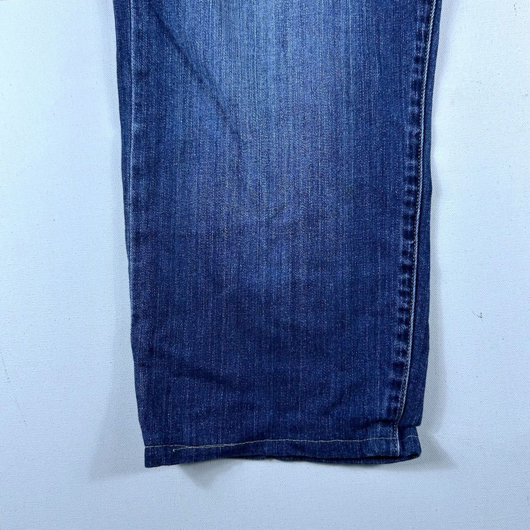 Lucky Brand Lucky Brand 329 Classic Straight Jeans Mens 38x24 Blue Dark Wash Denim Pants Regular Inseam 24 Stretch Pockets Logo Vintage No Rise Mid 10-12 Size US 38 / EU 54 - 6 Thumbnail