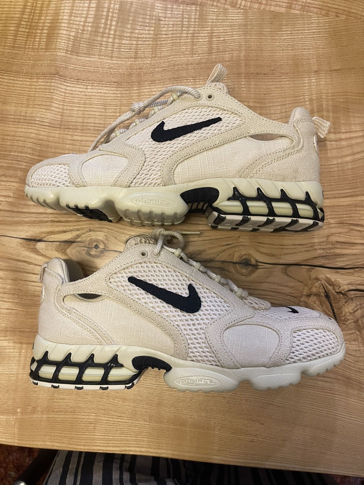 Nike air zoom Stussy Spiridon cage 2 fossil