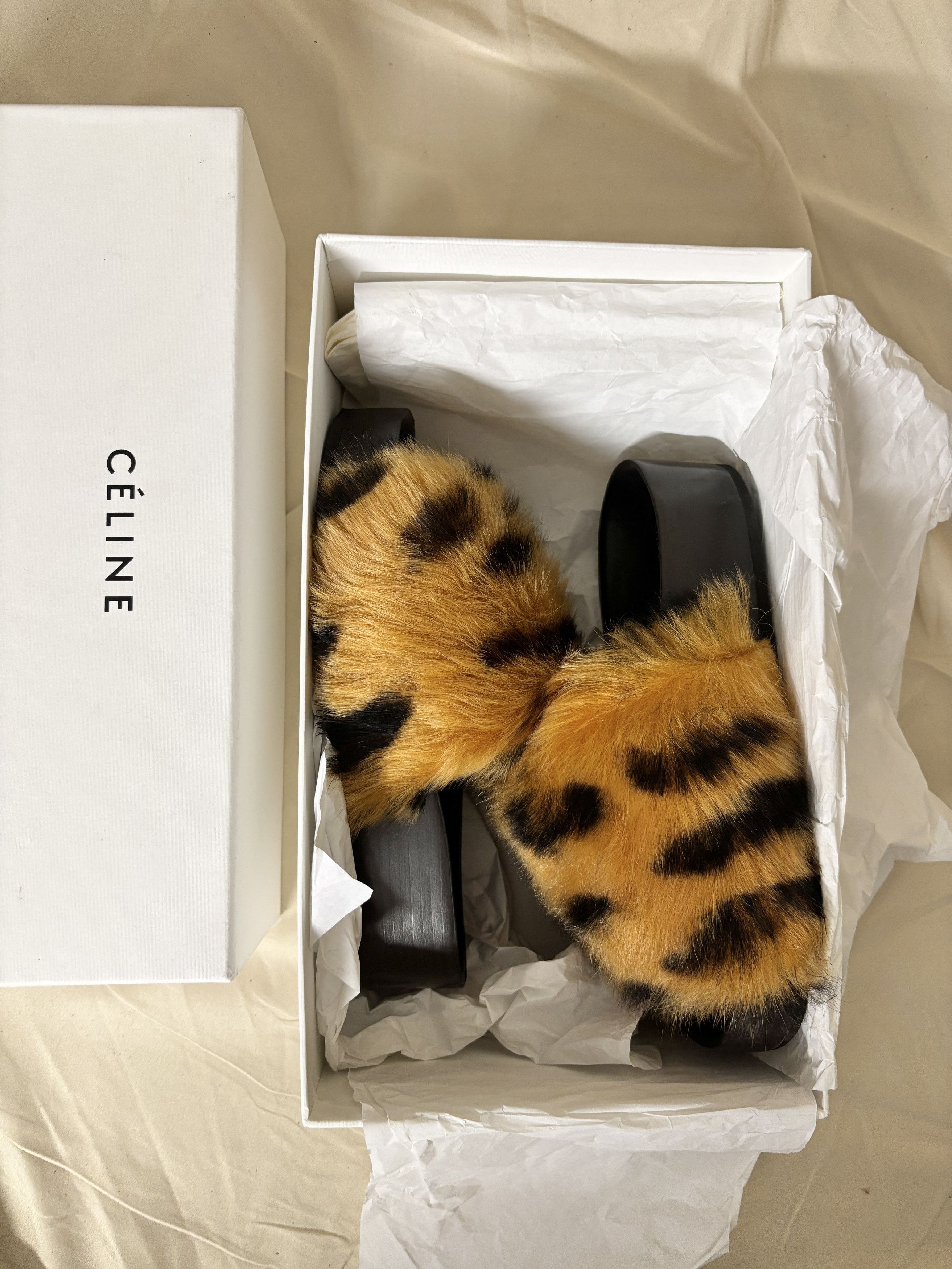 Celine Celine furry slides by Phoebe Philo - NIB sz 37 Size US 7 / IT 37 - 2 Thumbnail