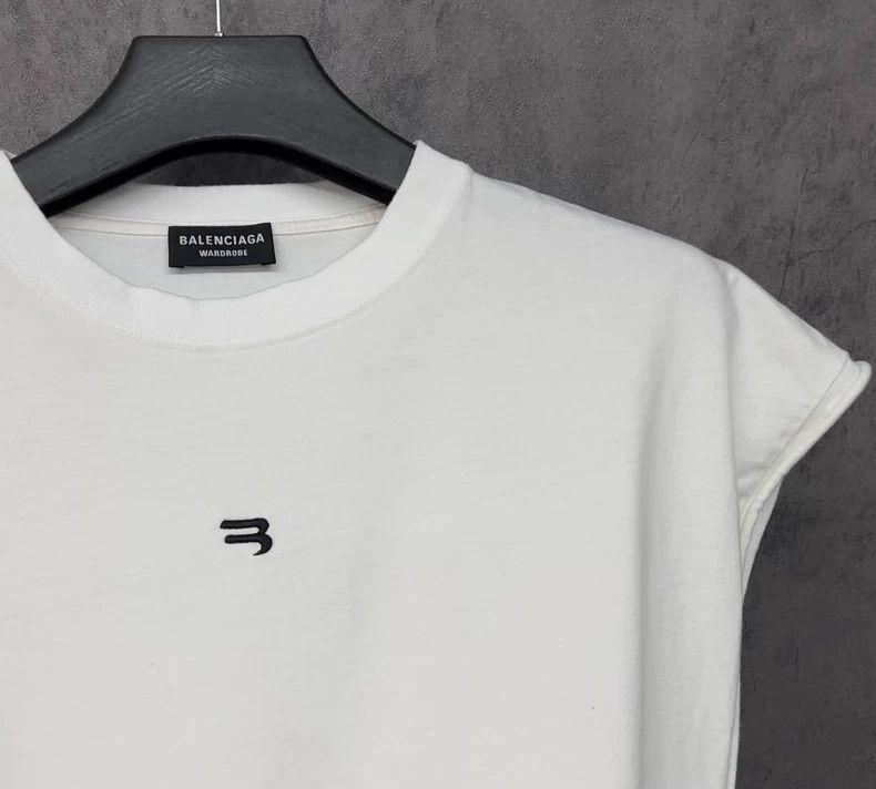 Balenciaga Balenciaga Rolled Embroidered Logo Short Sleeve Vest Size US S / EU 44-46 / 1 - 2 Thumbnail