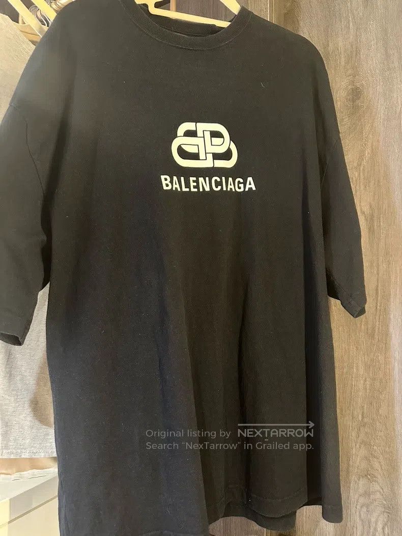Balenciaga Balenciaga Short Sleeve + T-shirt + Double B Buckle + Lett Size US XXS / EU 40 - 1 Thumbnail
