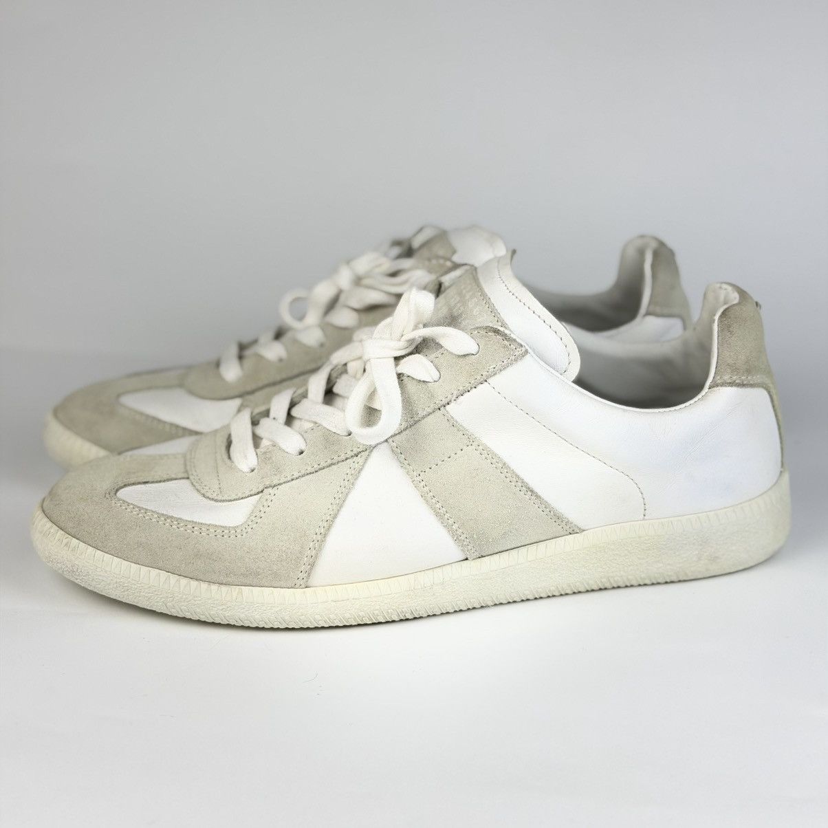 Maison Margiela Maison Margiela Replica GAT White Size US 7 / EU 40 - 2 Thumbnail
