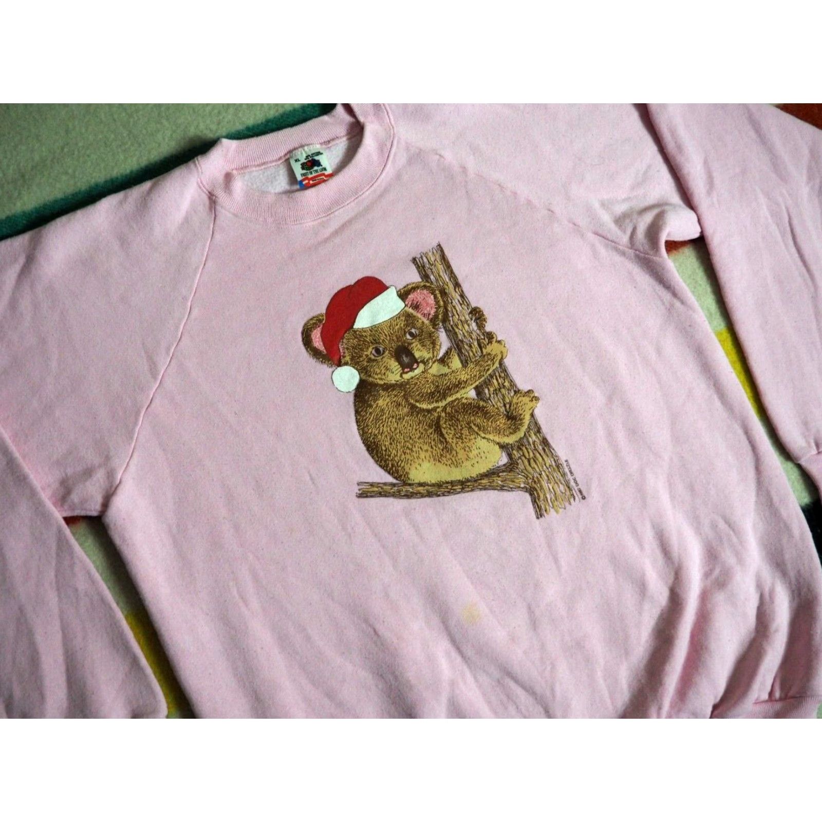 Fruit Of The Loom VINTAGE Fruit of the Loom Sweatshirt Unisex Adults 80s Pink USA Crew Neck Long Sleeve Pullover 26" Length 22" Pit to Pit L Size US L / EU 52-54 / 3 - 2 Thumbnail