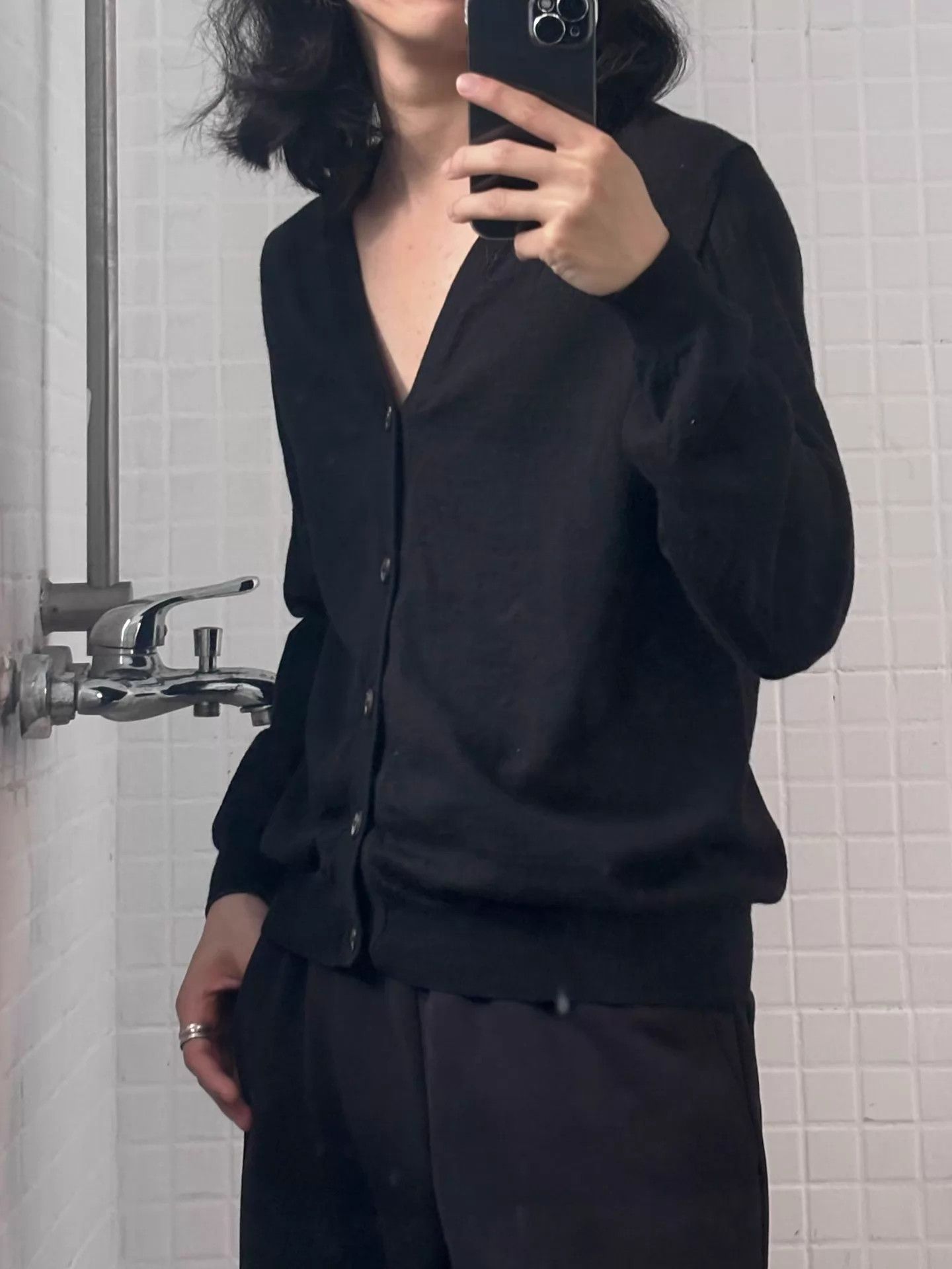Maison Margiela Maison Margiela AW2009 Vneck Wool Cardigan M Line14 Size US M / EU 48-50 / 2 - 1 Thumbnail