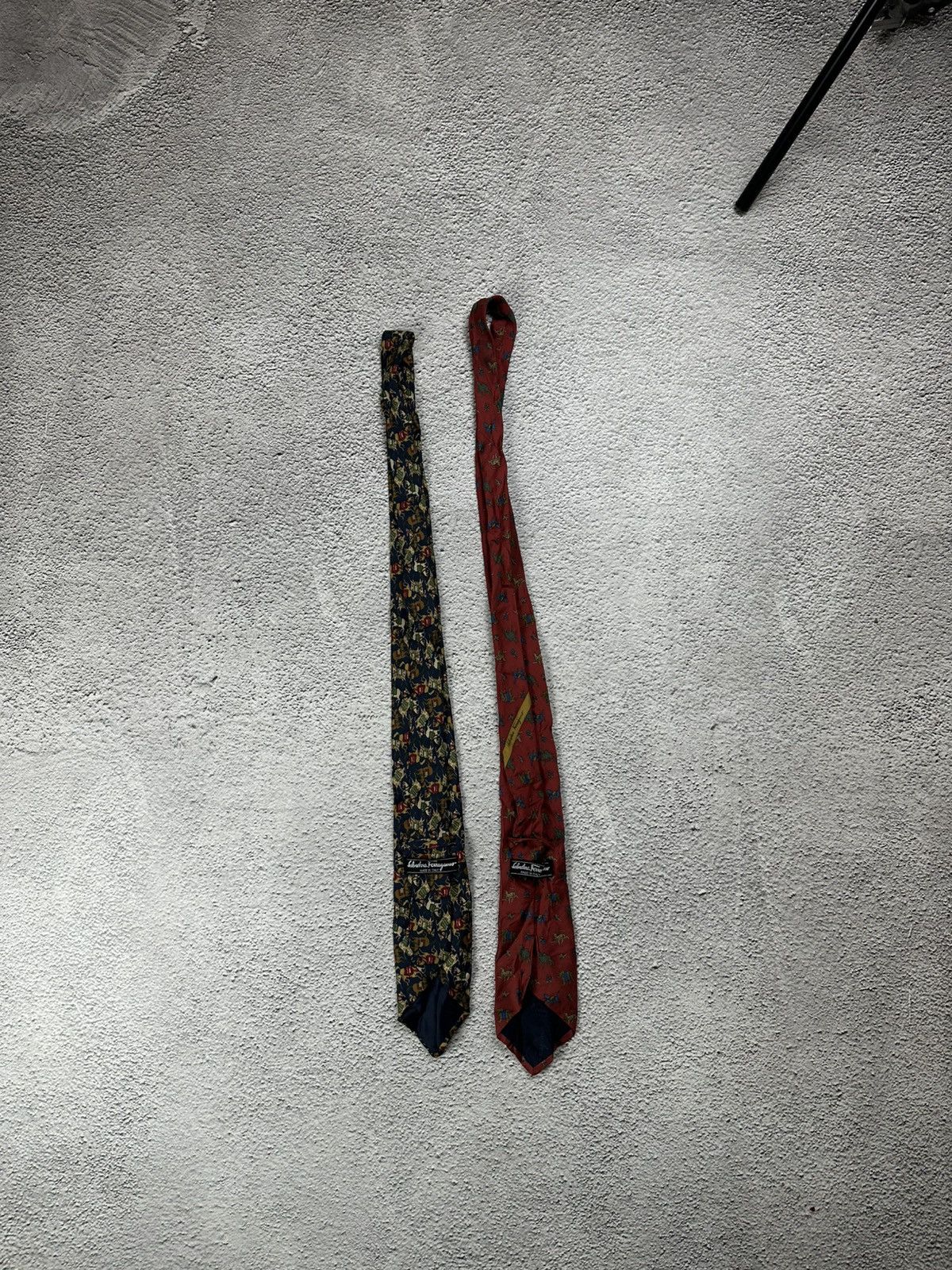 Salvatore Ferragamo Vintage Salvatore Ferragamo Silk Tie Old Money Style Size ONE SIZE - 1 Thumbnail