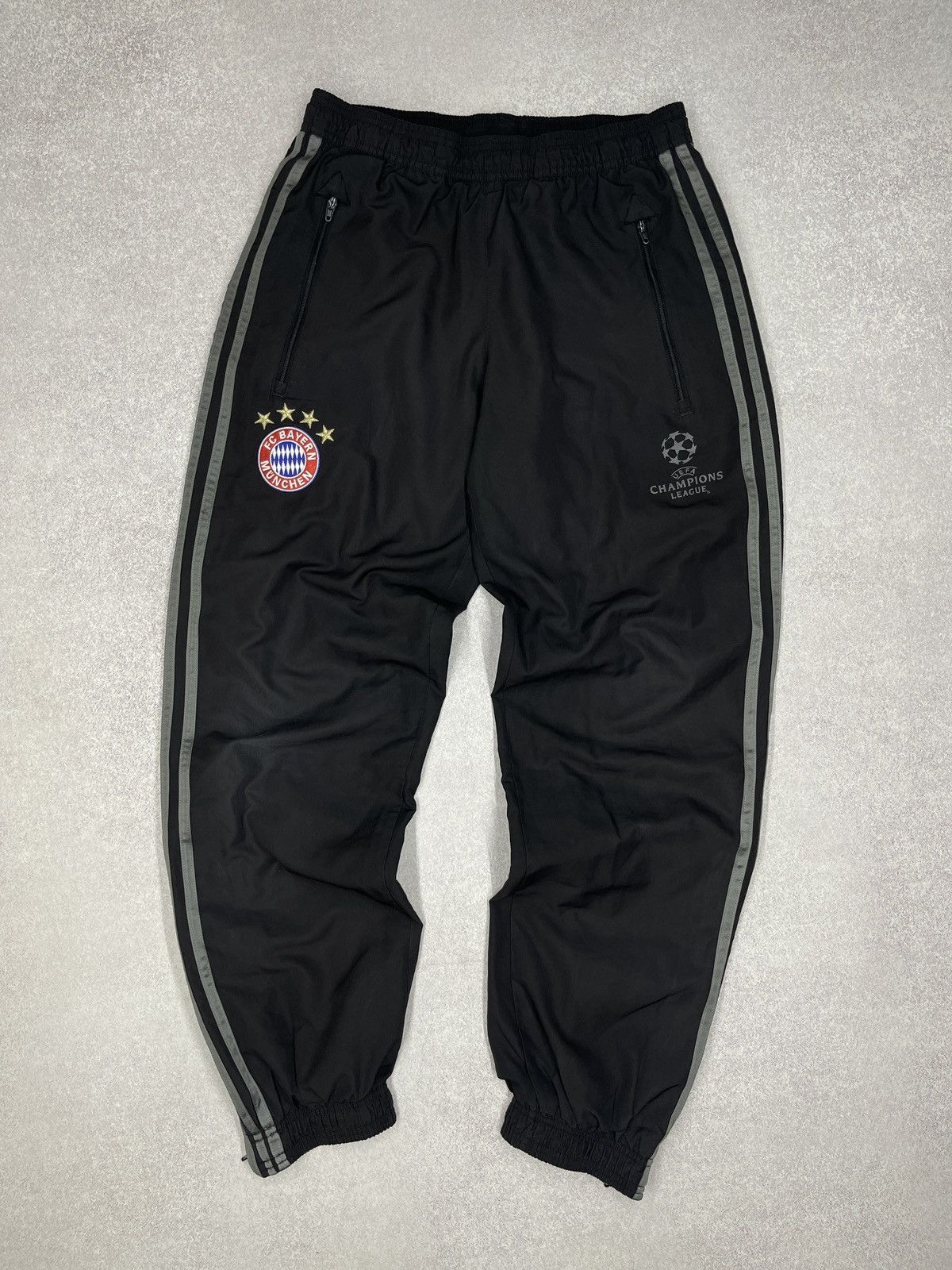 Adidas Vintage Adidas FC Bayern Champions League Sweatpants UEFA Size US 30 / EU 46 - 2 Thumbnail