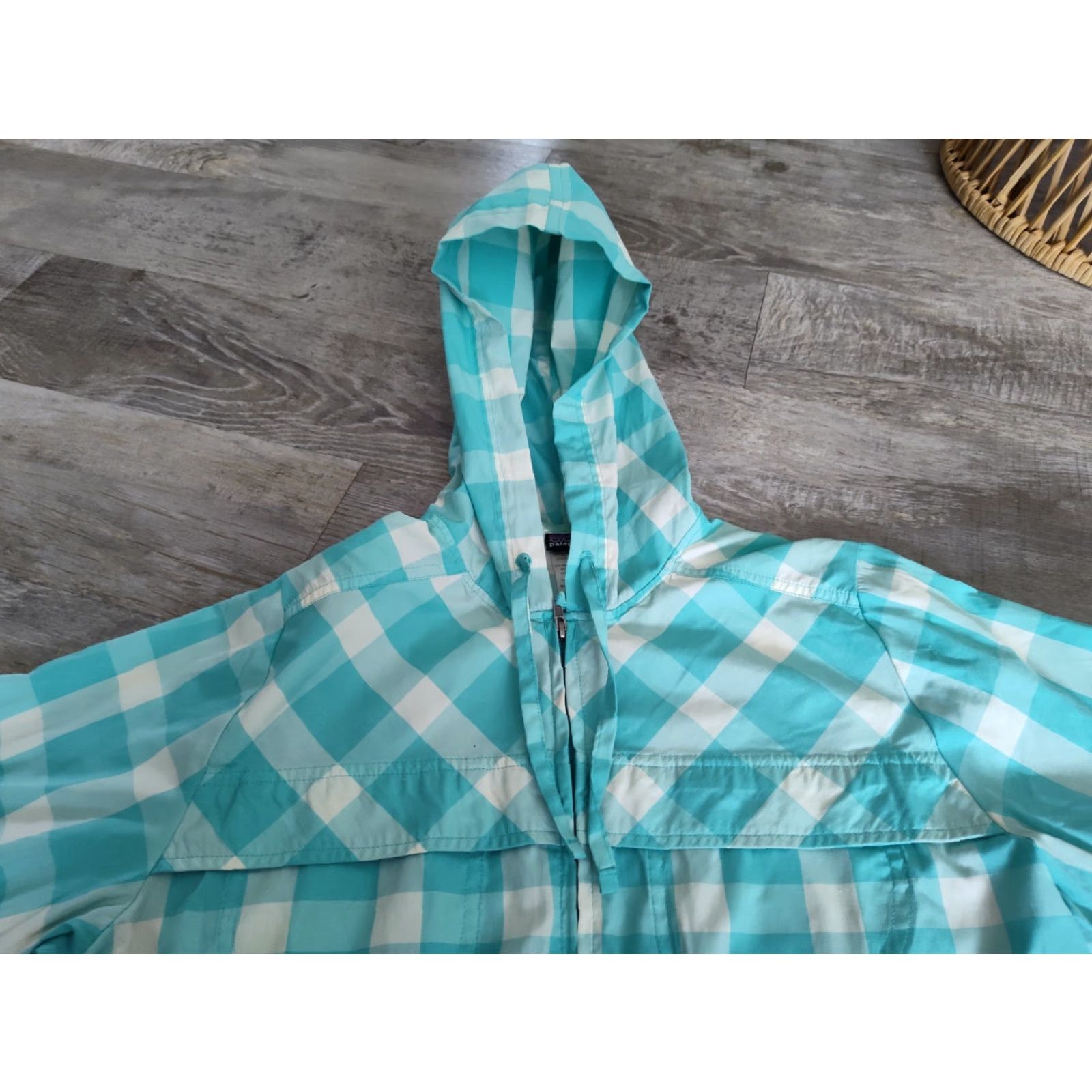 Patagonia Patagonia Women's Windbreaker Jacket Gingham Check Blue Lightweight Hooded Full Zip M Medium Relaxed Fit Activewear Outdoor Hiking Size M / US 6-8 / IT 42-44 - 5 Thumbnail