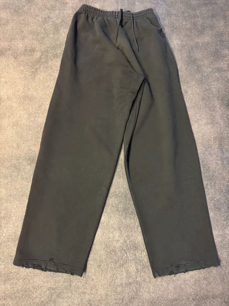 Balenciaga Balenciaga Vintage Letter Print Sweatpants-2505 Size US 28 / EU 44 - 2 Thumbnail