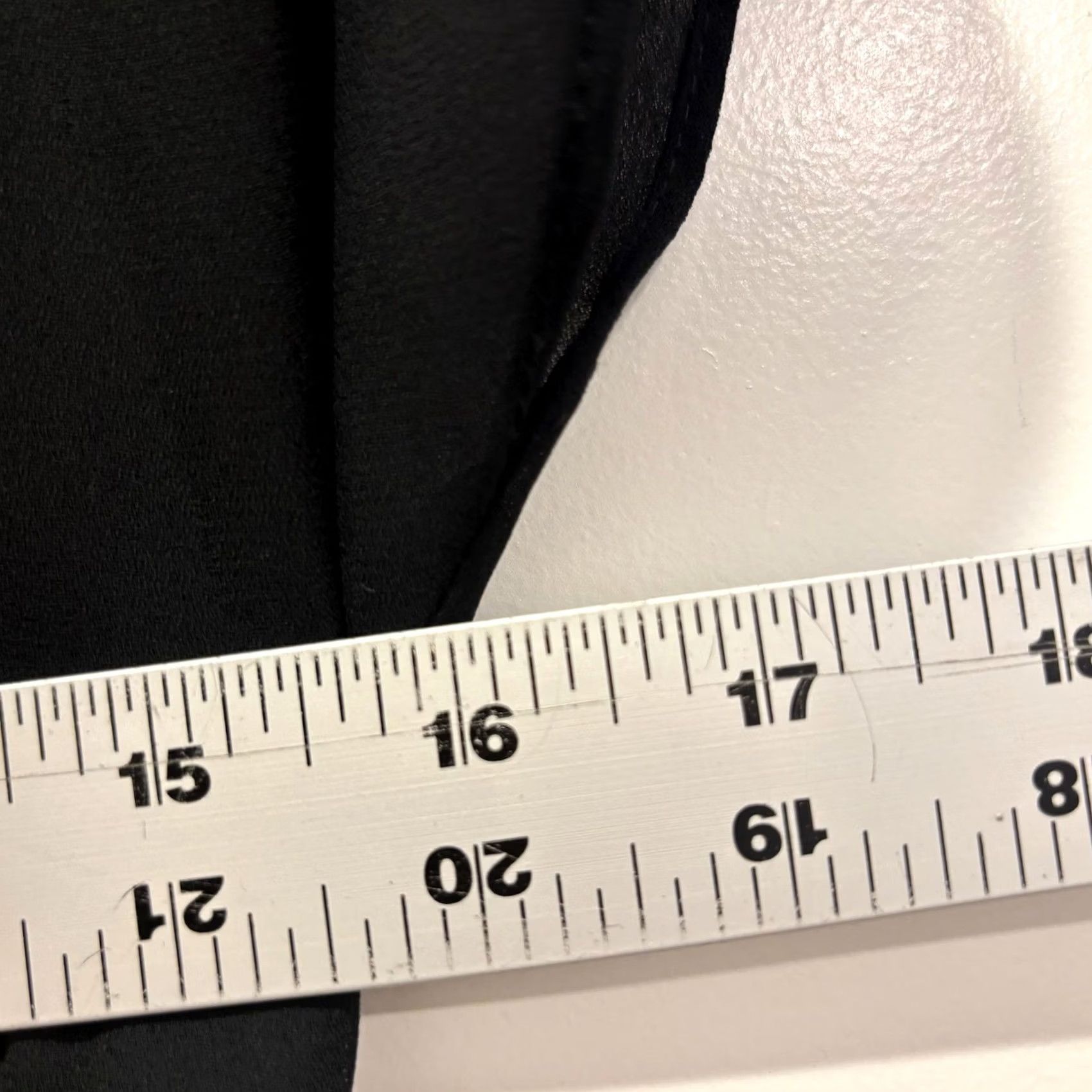 Vintage VINTAGE Darcy Black Cocktail Dress V-Neck Midi Ruched Waist Rhinestone Brooch Womens M Size M / US 6-8 / IT 42-44 - 6 Thumbnail
