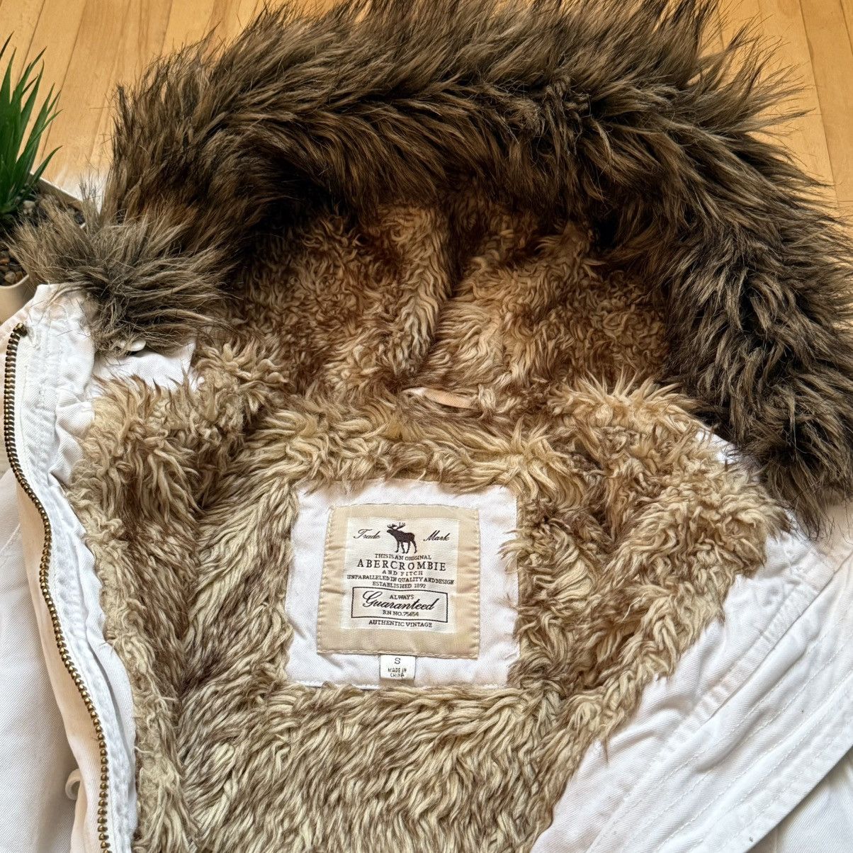 Abercrombie & Fitch 📌Crazy Abercrombie & Fitch Vintage Fur Bomber Jacket Size S / US 4 / IT 40 - 10 Thumbnail