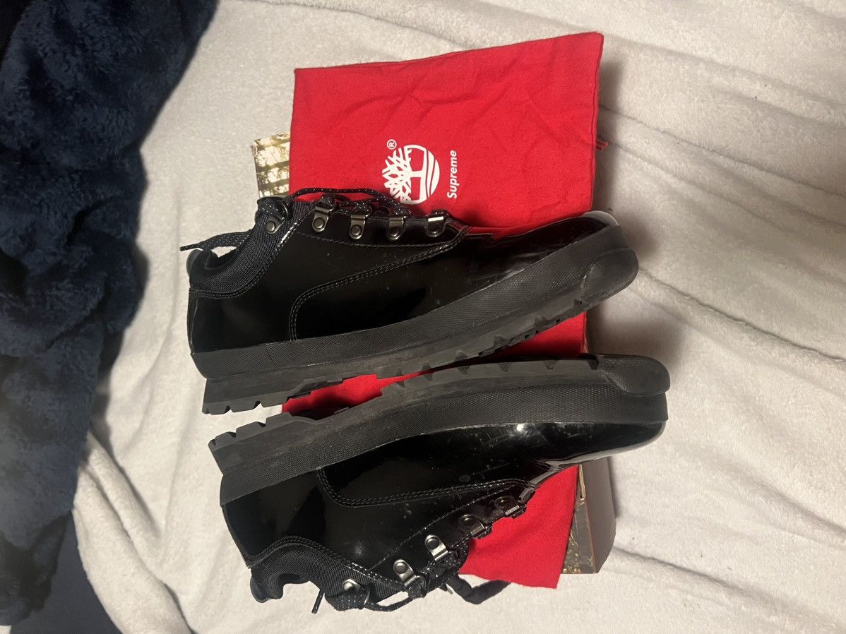 Supreme × Timberland Supreme Timberland Euro Hiker Low Size US 12 / EU 45 - 2 Thumbnail