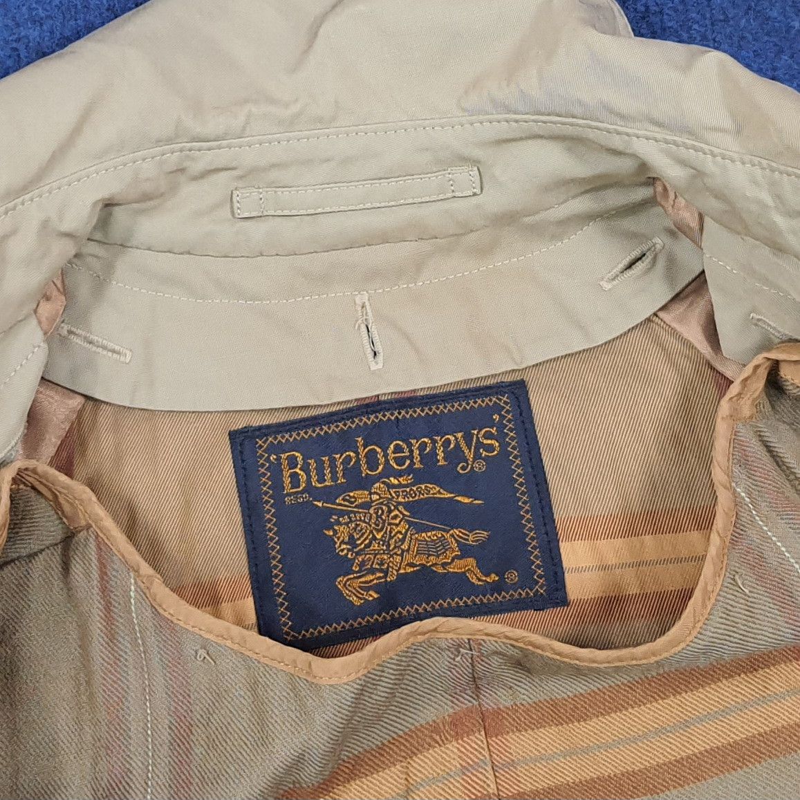 Burberry Vintage Burberrys Trench Coat Japan Market Edition C291N29 Size S / US 4 / IT 40 - 5 Thumbnail