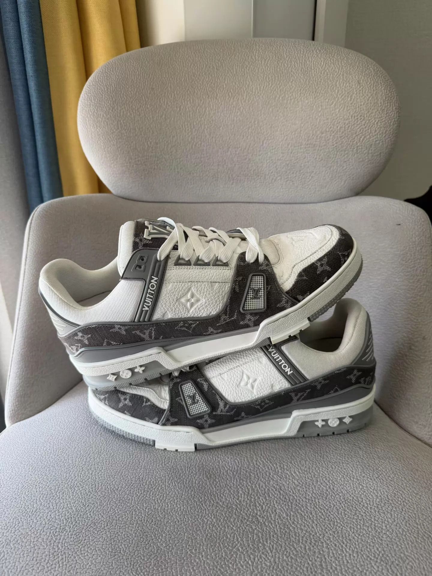 Louis Vuitton Louis Vuitton Gray/White Denim Trainer 98 New 43 Size US 10 / EU 43 - 5 Thumbnail