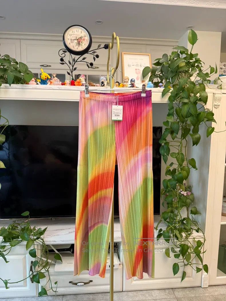 Issey Miyake Issey Miyake Pink Pants Size 26" / US 2 / IT 38 - 2 Thumbnail