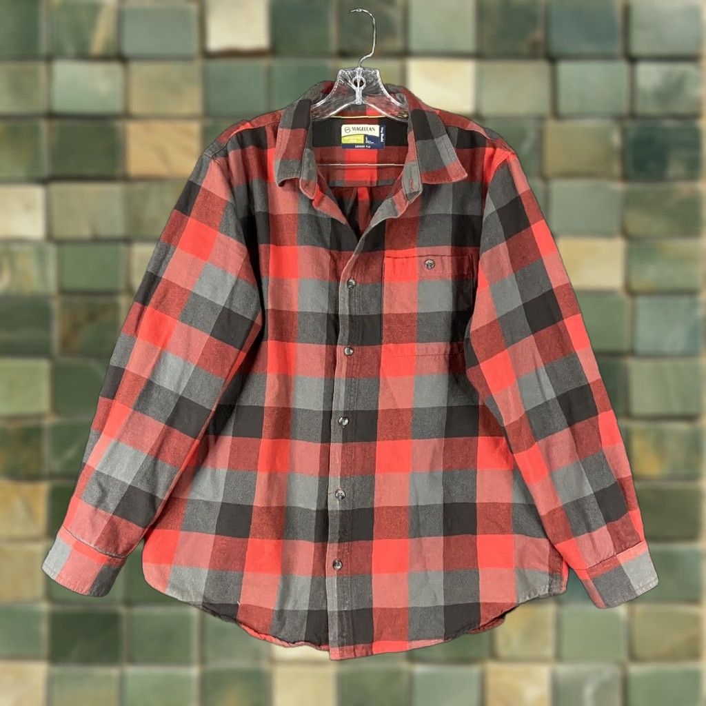 Vintage MAGELLAN Outdoor Red Plaid Flannel Button-Up Shirt Men’s L Loose Fit Size US L / EU 52-54 / 3 - 1 Thumbnail
