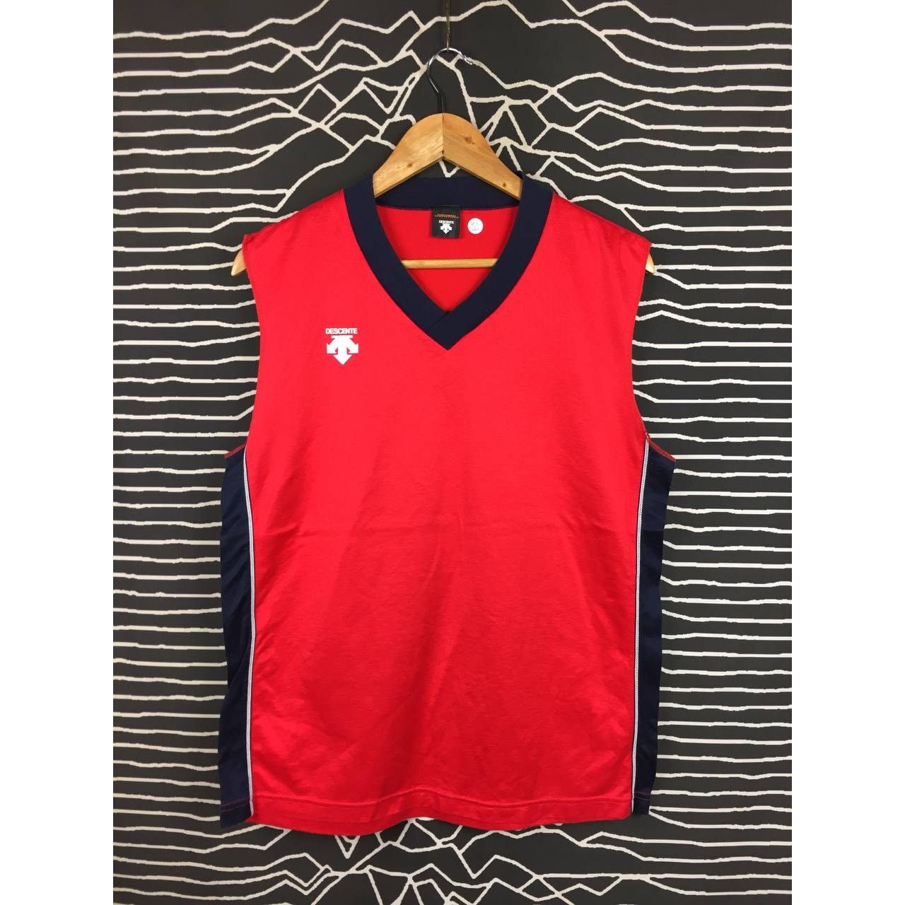Descente × Japanese Brand Descente Small Logo Sleeveless Activewear Tee Size US M / EU 48-50 / 2 - 1 Thumbnail