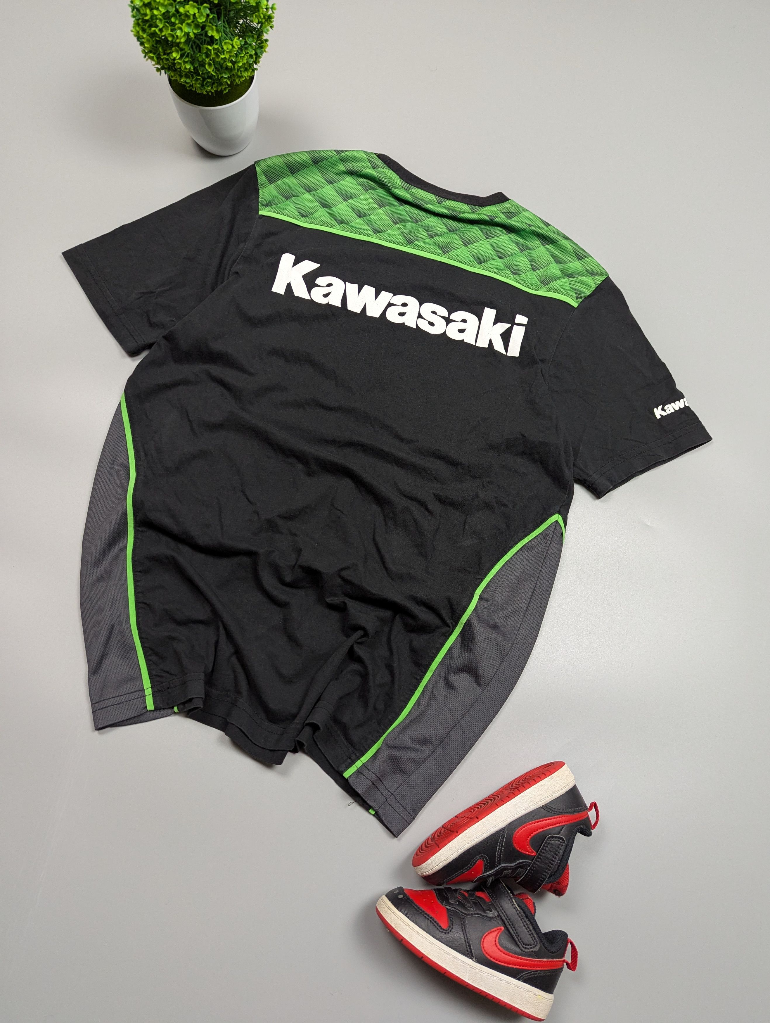 Other KAWASAKI Motor Europe2019 Official Merchandise Mens T-shirt Size US M / EU 48-50 / 2 - 9 Thumbnail