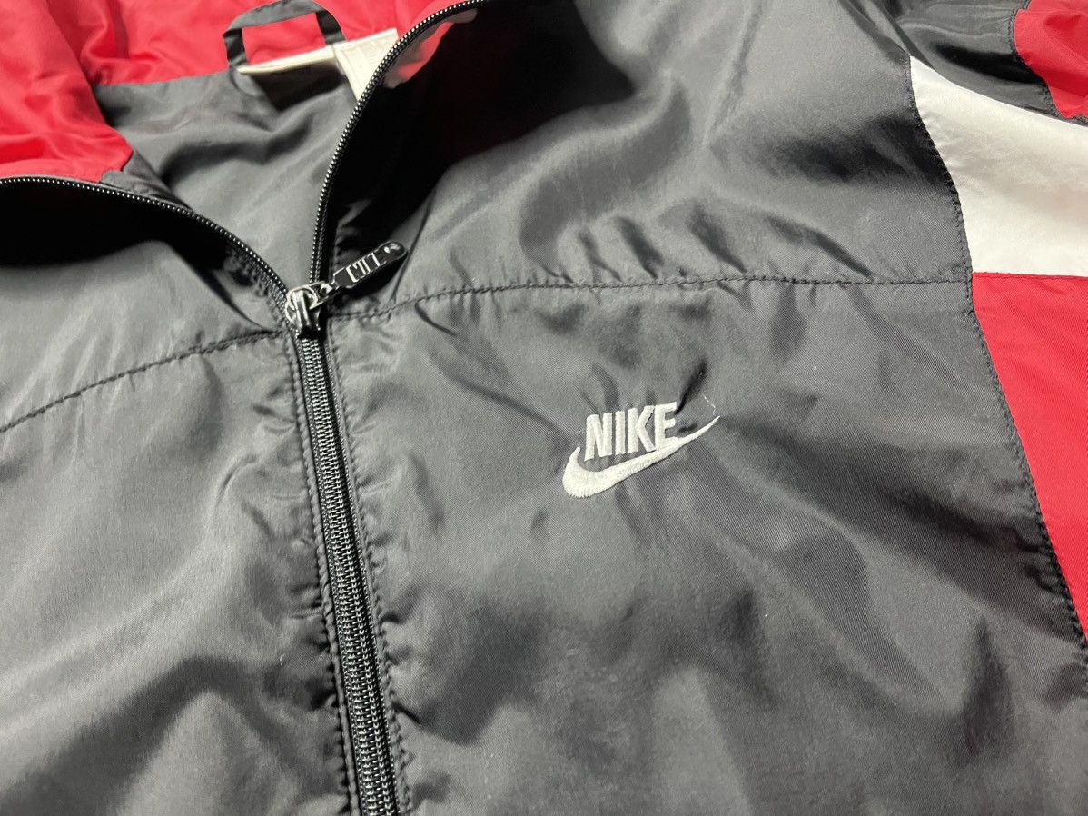 Nike Vintage Nike nylon jacket Size US L / EU 52-54 / 3 - 7 Thumbnail