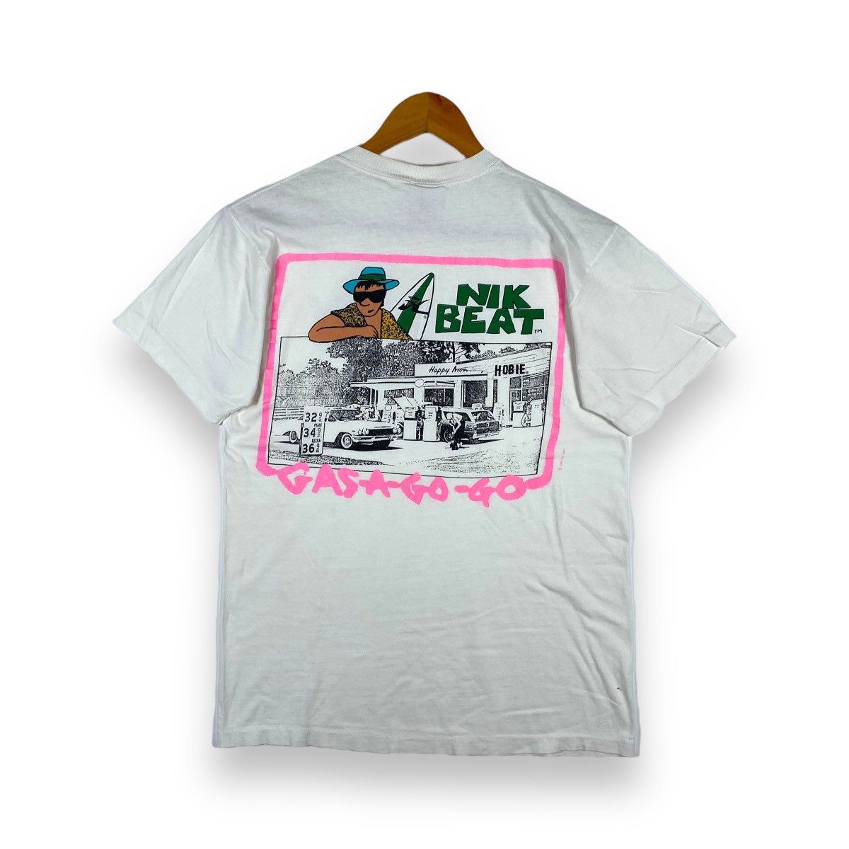 Vintage Vintage 80's HOBIE Nik Beat Gas A Go Go Art Graphic Surf Tee Size US M / EU 48-50 / 2 - 1 Thumbnail