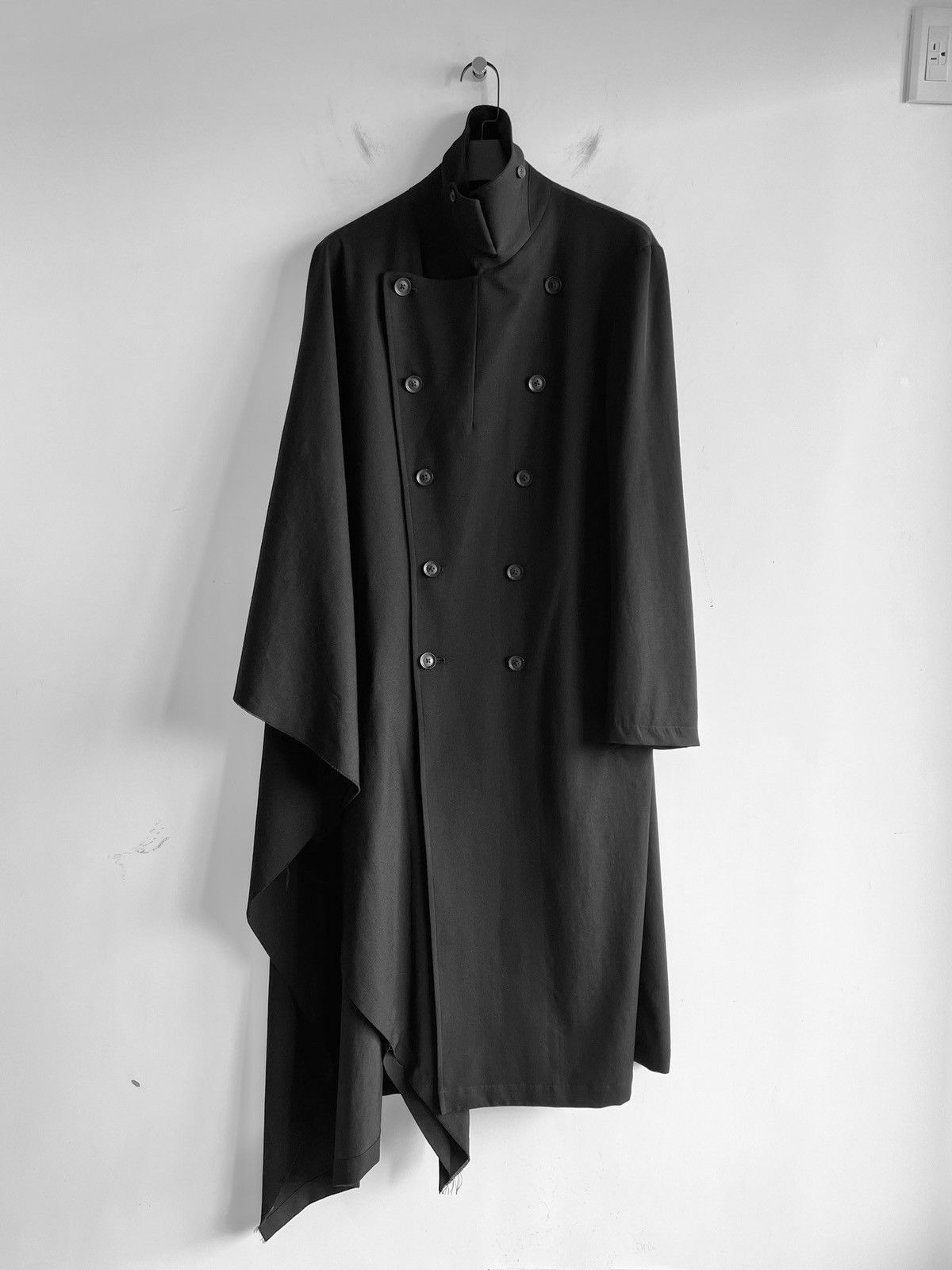 Yohji Yamamoto Yohji Yamamoto Pour Homme - Asymmetric Right Cape Coat Size US S / EU 44-46 / 1 - 4 Thumbnail