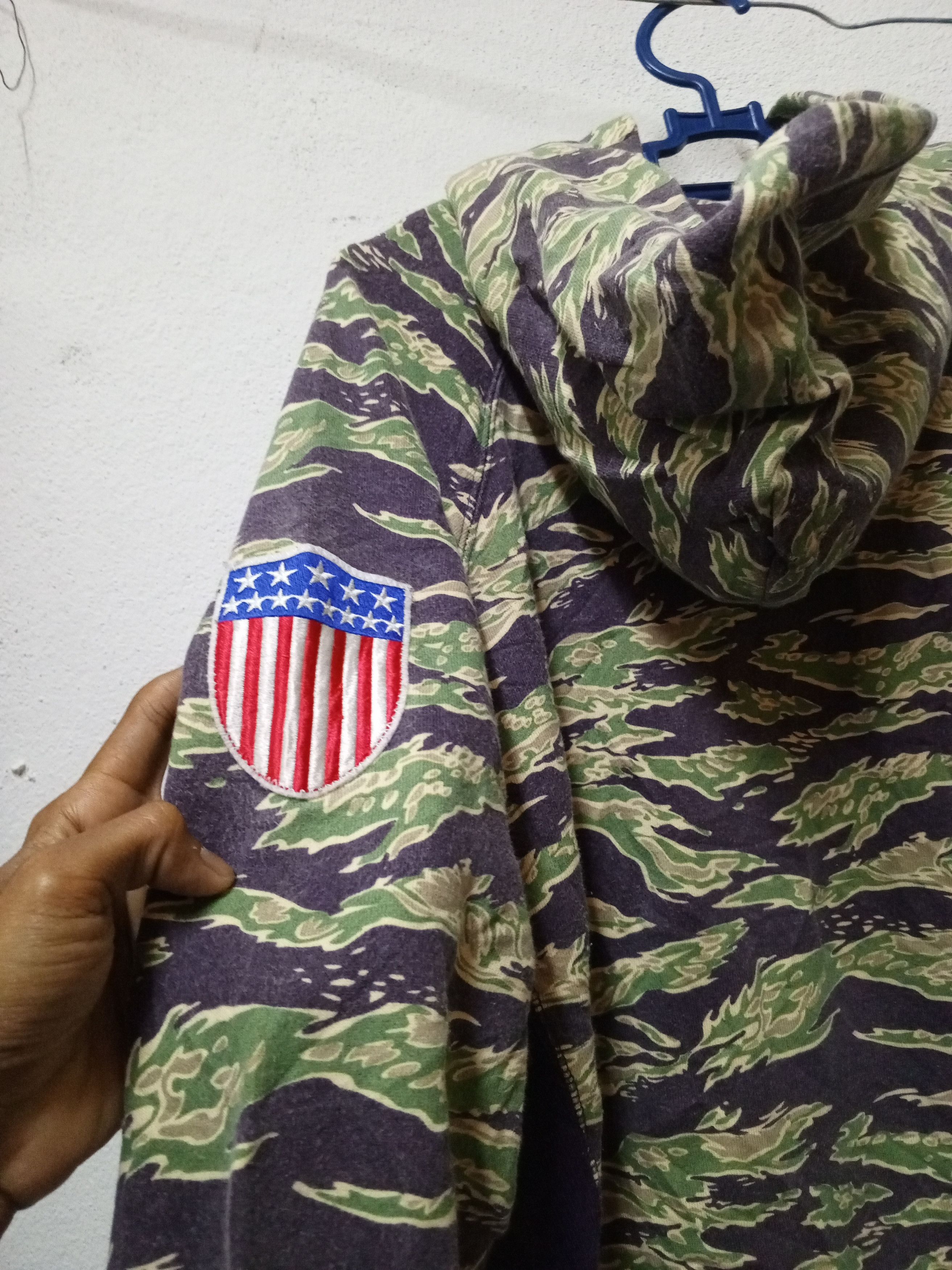 Majestic 💥majestic Brooklyn 💥🔥 tiger stripe🔥 hoddies{vintage} Size US L / EU 52-54 / 3 - 8 Thumbnail