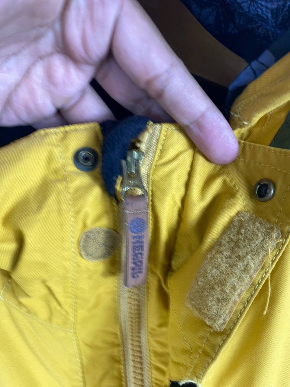 Japanese Brand negril japanese brand snowboarding jacket nice design Size US L / EU 52-54 / 3 - 7 Thumbnail