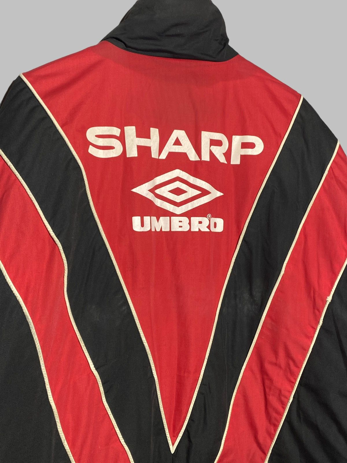 Umbro 1992/93 Manchester United Umbro Sharp Padded Bench Coat Size US L / EU 52-54 / 3 - 17 Thumbnail