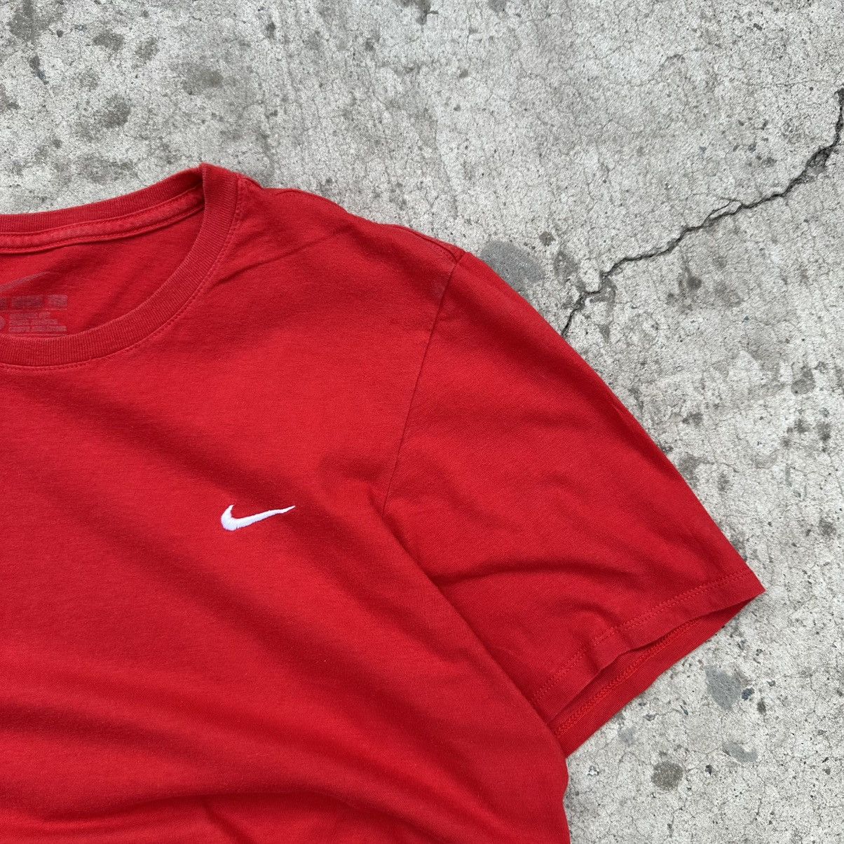 Nike VTG Nike T-shirts Size M Y2K SK8 00s USA Rap Crazy Fit Size US M / EU 48-50 / 2 - 4 Thumbnail