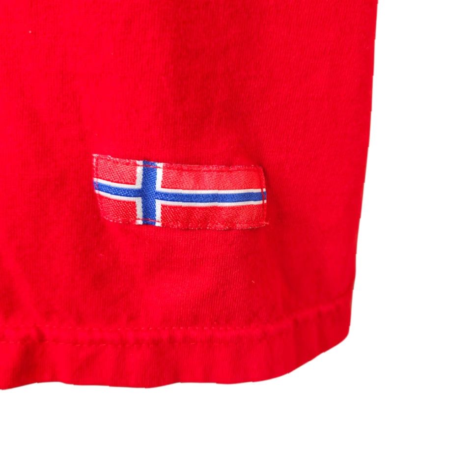 Vintage VINTAGE Bergen Norway T Shirt Mens Size Medium Red Bryggen 10th Century Size US M / EU 48-50 / 2 - 4 Thumbnail