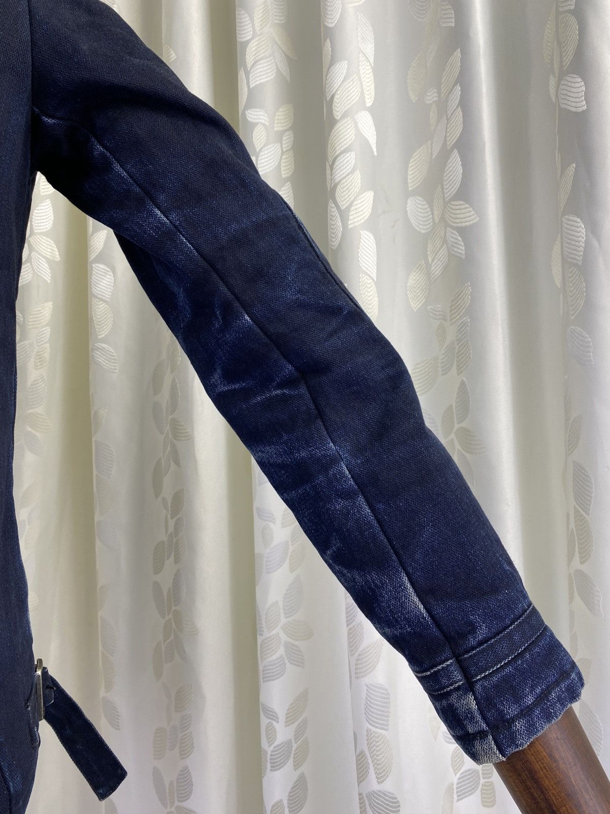 Japanese Brand 2000’s Japanese Brand Dark Indigo Neck Buckle Jacket Size US M / EU 48-50 / 2 - 7 Thumbnail