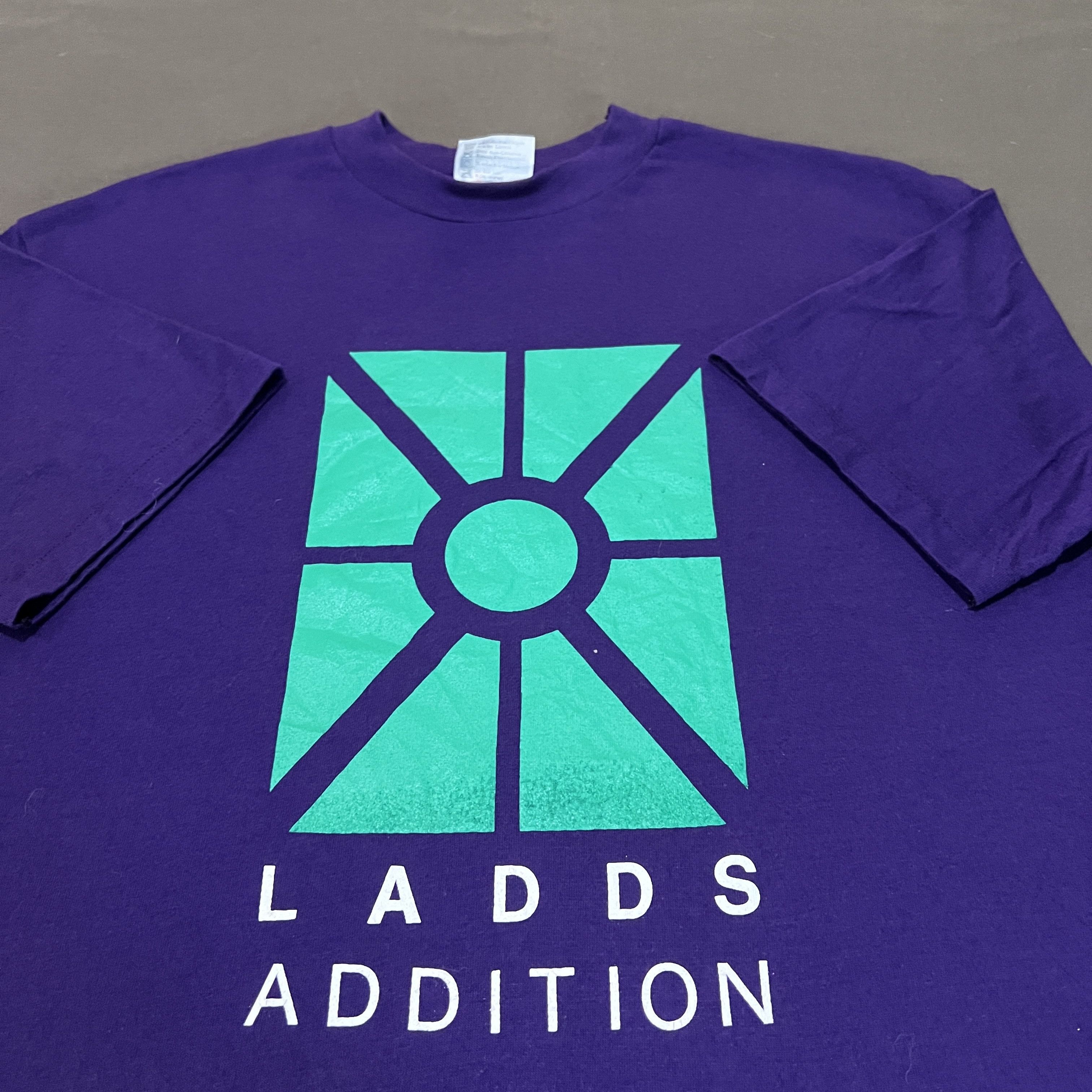 Vintage Vintage 90s Ladds Addition Promo Tee Size US XL / EU 56 / 4 - 2 Thumbnail