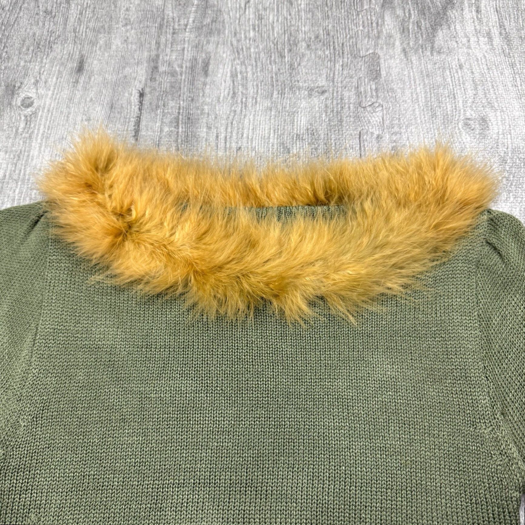 Vintage VINTAGE 1980s Creative Force Green Fur-Trim Boat Neck Sweater Women’s Medium Acrylic 80s New Wave Size M / US 6-8 / IT 42-44 - 2 Thumbnail
