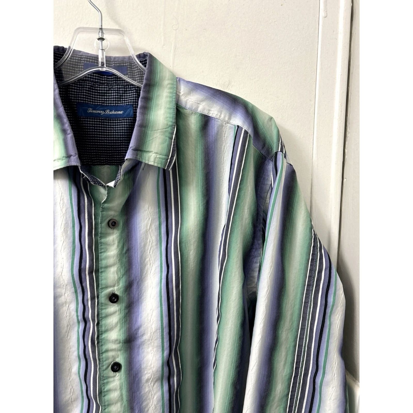 Tommy Bahama Tommy Bahama Shirt Mens XL Green Blue Striped Silk Blend Button Down L/S Size US XL / EU 56 / 4 - 4 Thumbnail