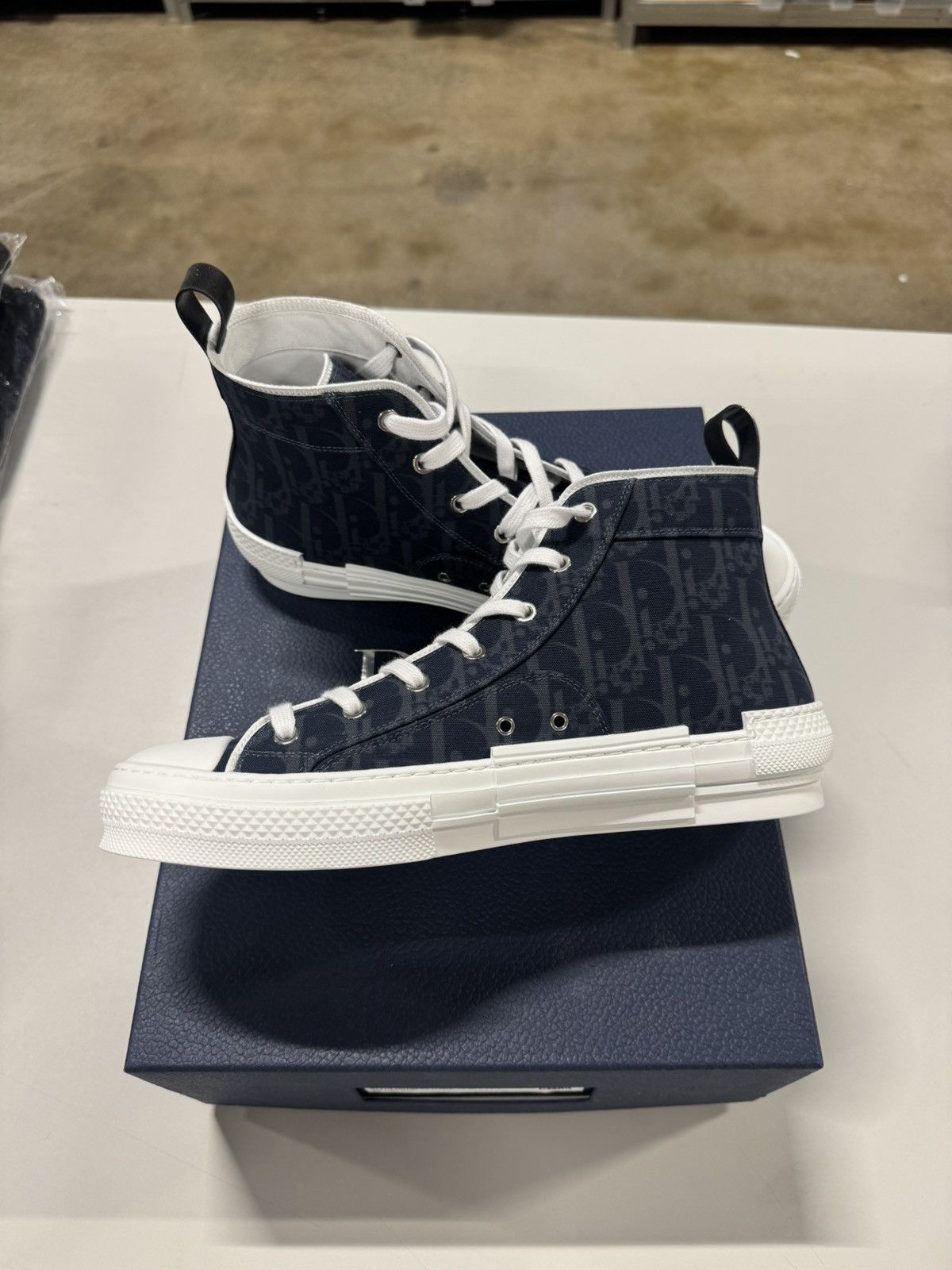 Dior Dior x Denim Tears B23 Sneaker NEW RARE Size US 9 / EU 42 - 3 Thumbnail
