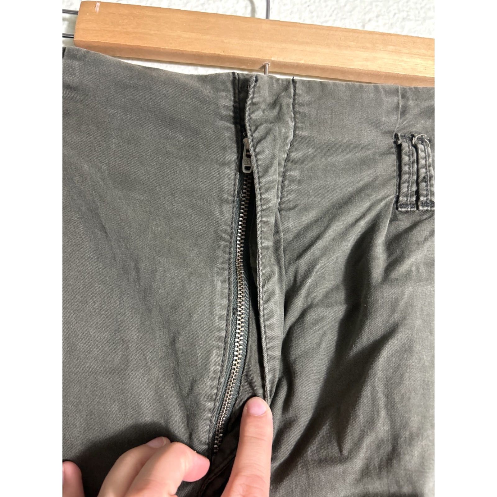 White House Black Market VINTAGE White House Black Market cargo pants Olive 30x24 Size 8 Women Tapered Regular Adult Pants Womens Size 30" / US 8 / IT 44 - 6 Thumbnail