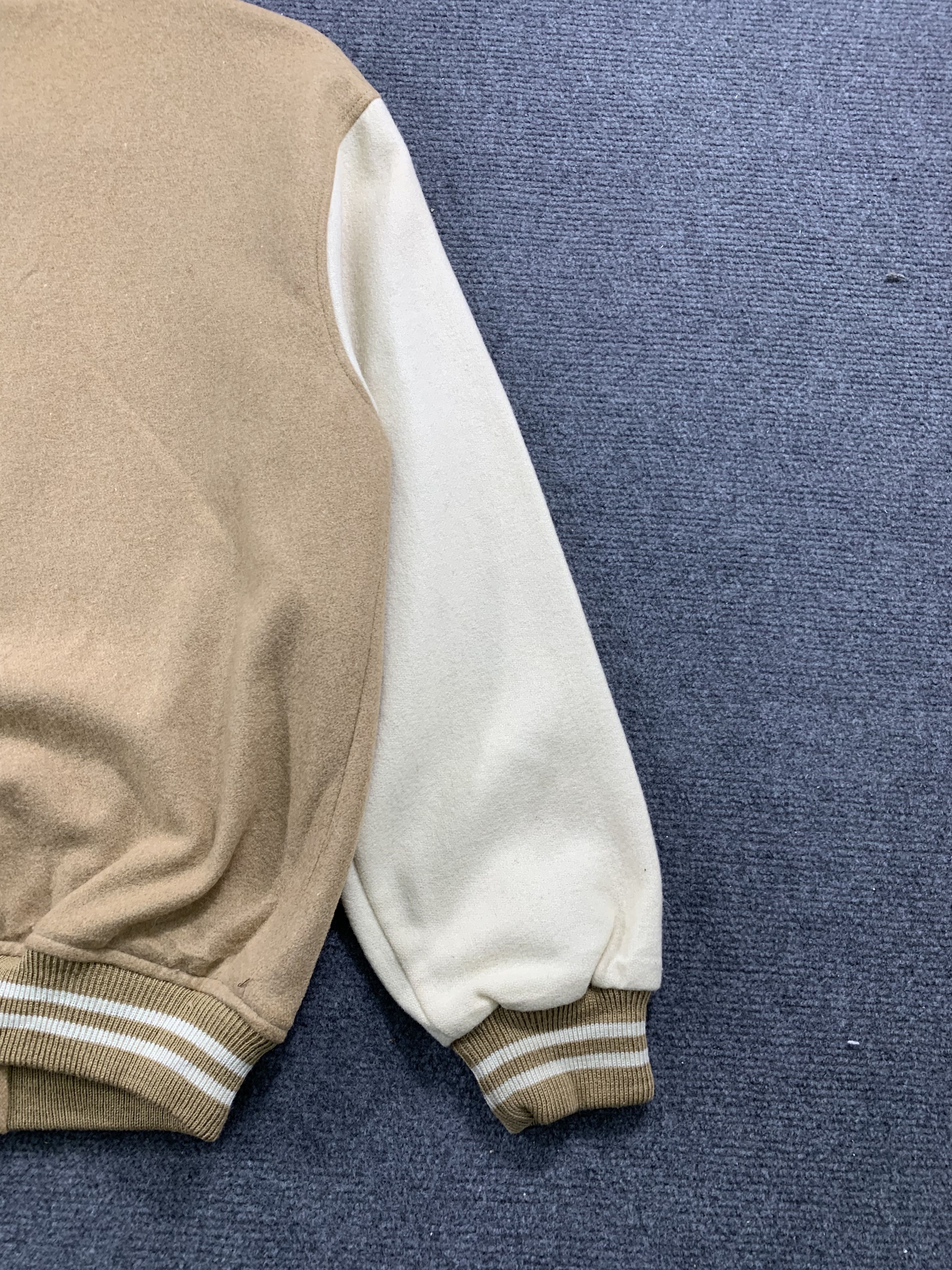 Japanese Brand Vintage Crocodile Button Up Wool Varsity Jacket Size US S / EU 44-46 / 1 - 17 Thumbnail