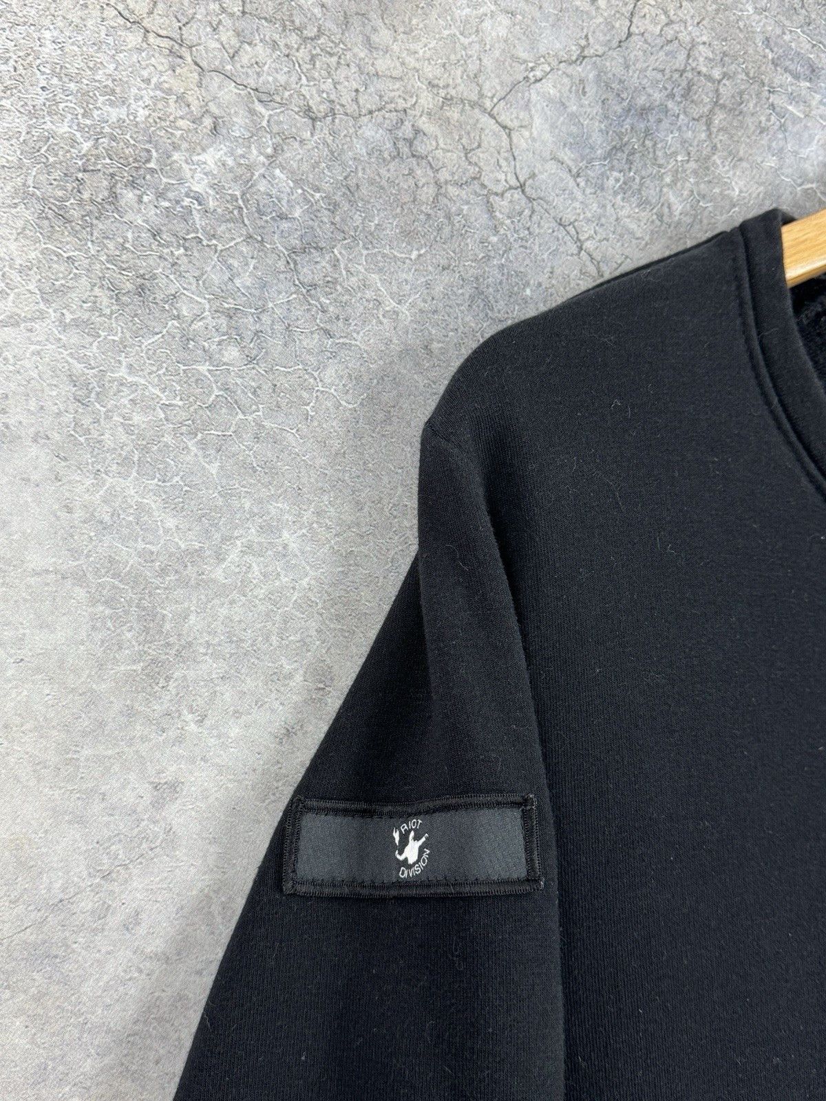 Riot Division Riot Division 2 Pockets Black Techwear Vintage Sweatshirt Size US XL / EU 56 / 4 - 4 Thumbnail