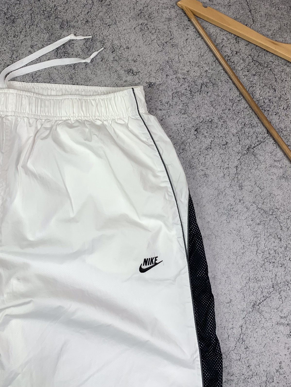 Vintage Nike Vintage Y2K Nylon White Pants Mens Size XXL Size US 38 / EU 54 - 3 Thumbnail
