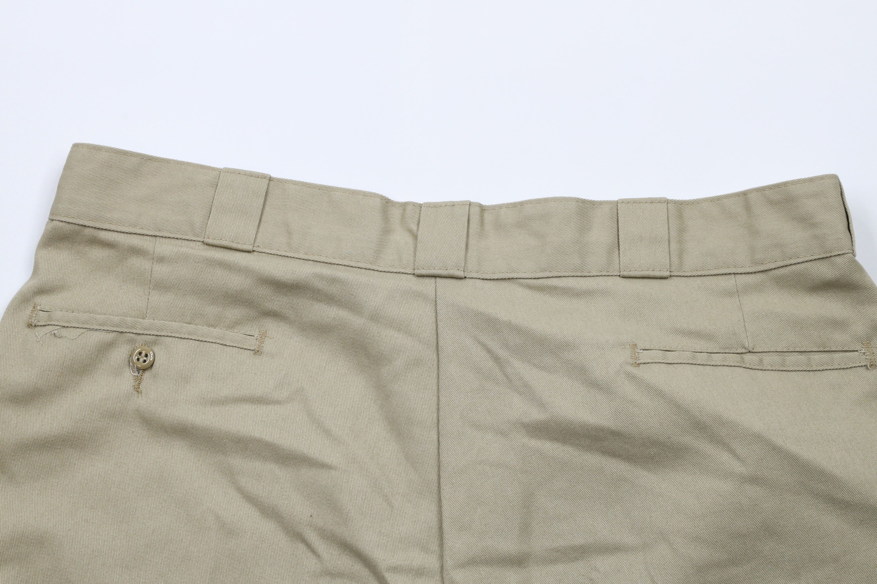 Dickies × Vintage Vintage Dickies Spell Out Workwear Mechanic Shorts Beige Size US 40 / EU 56 - 11 Thumbnail