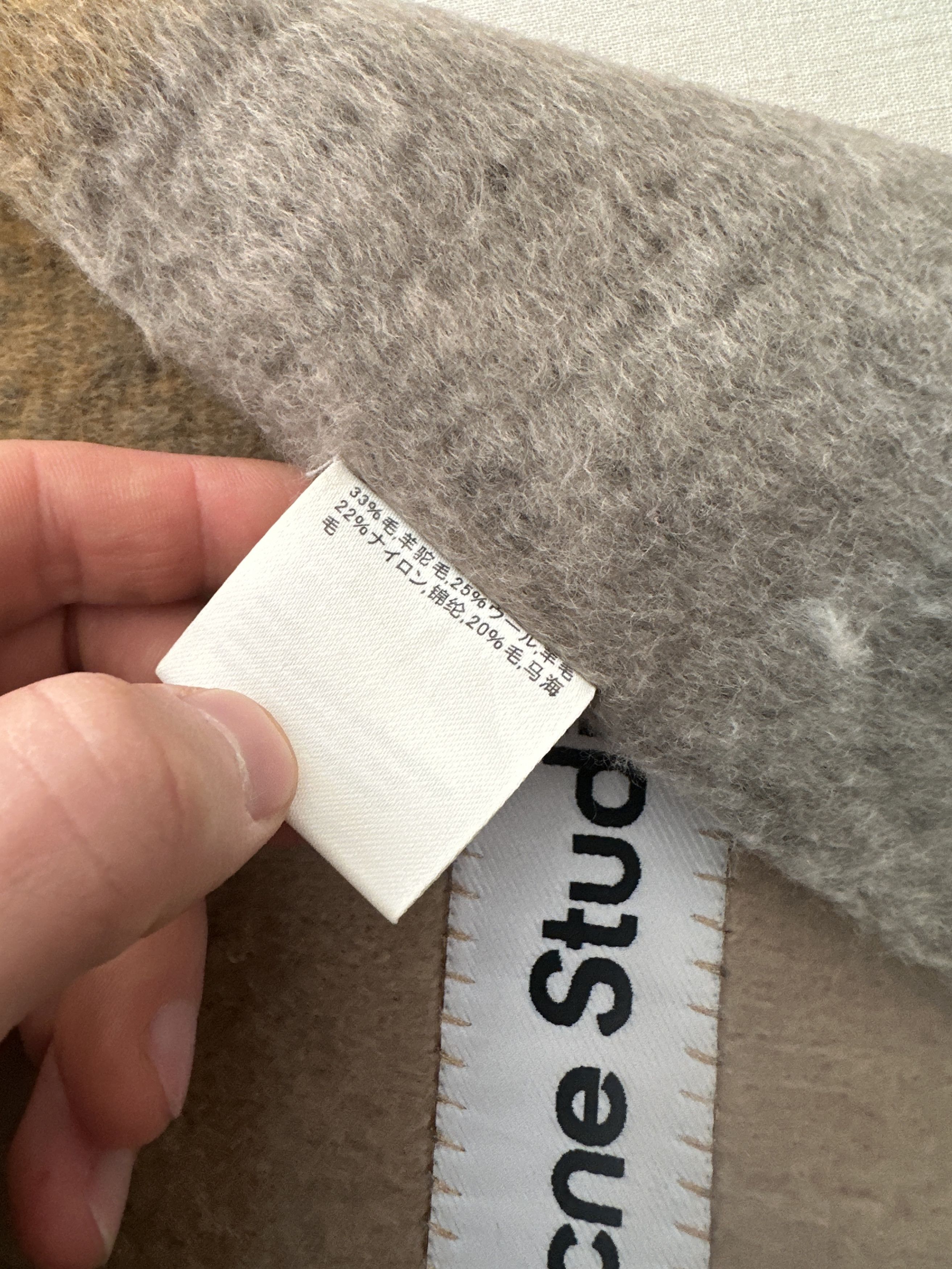 Acne Studios Acne Studios Large Plaid Scarf Wool Blend Winter Wrap Size ONE SIZE - 9 Thumbnail