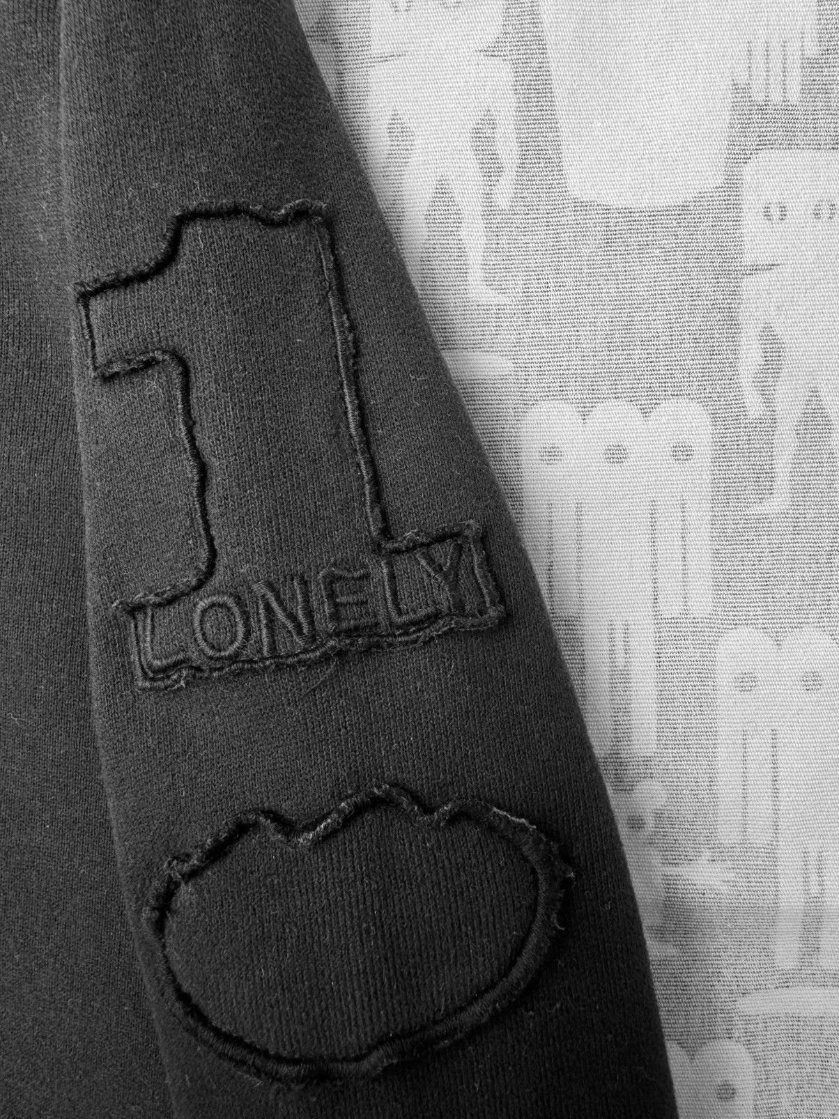 Veronique Branquinho Veronique Branquinho SS04 "Lonely" Patched Cotton Sweatshirt Size US M / EU 48-50 / 2 - 2 Thumbnail