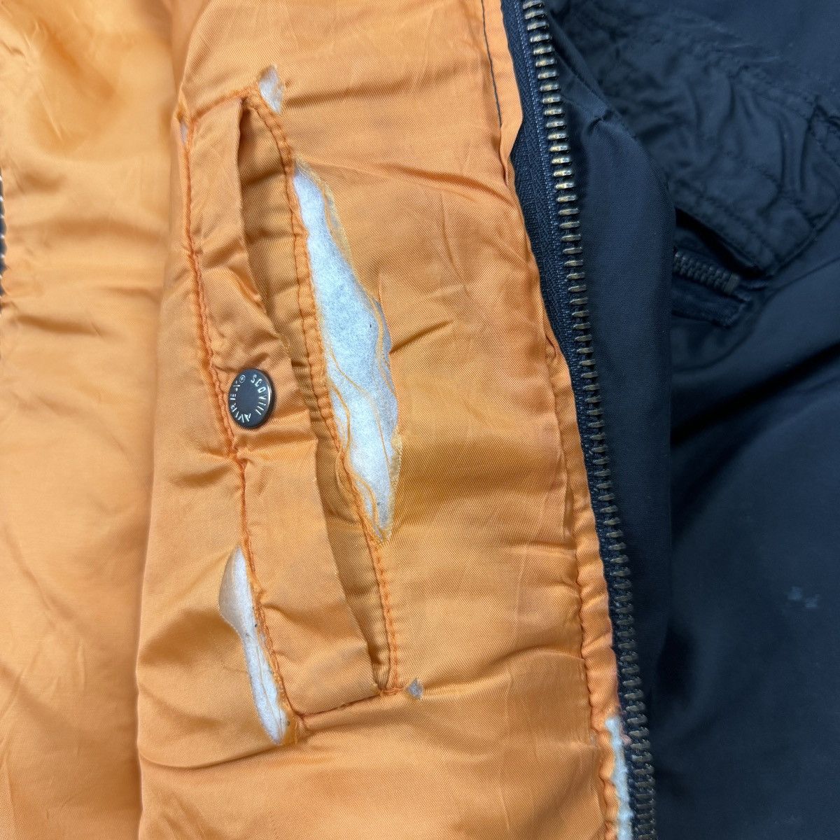 Avirex 🔥Distressed🔥Vintage Avirex Flyer’s Man Intermediate MA-1 Size US XL / EU 56 / 4 - 13 Thumbnail