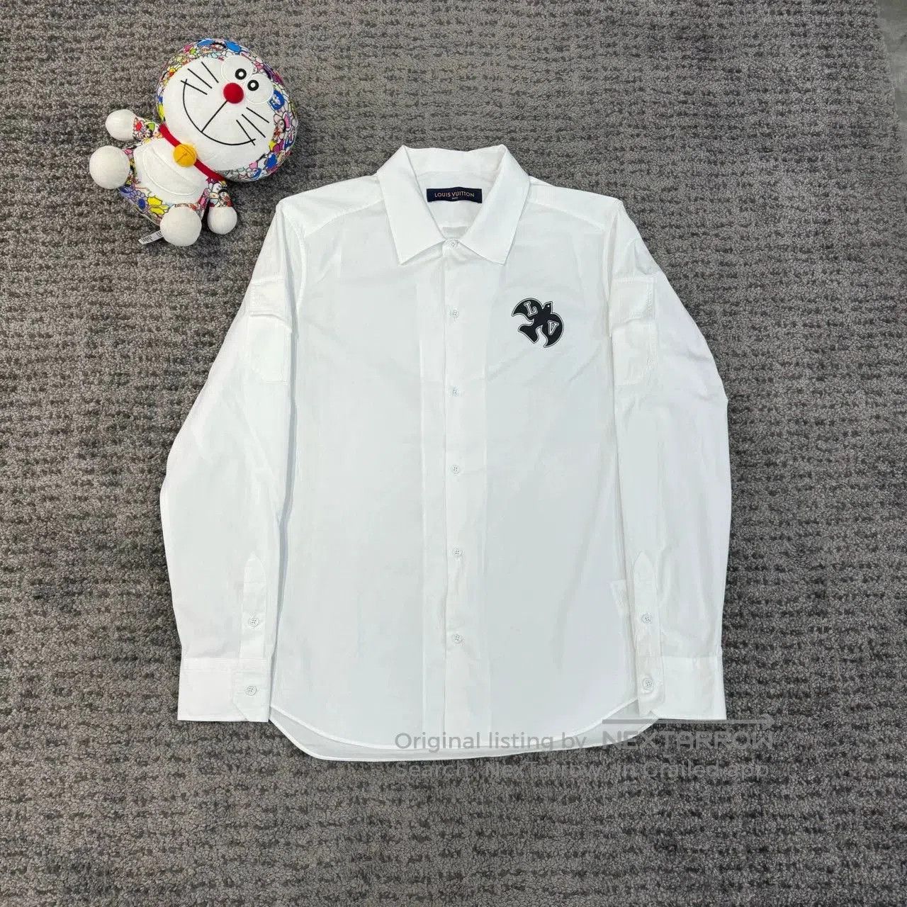 Louis Vuitton louis vuitton white logo side pocket shirt. Size US L / EU 52-54 / 3 - 1 Thumbnail