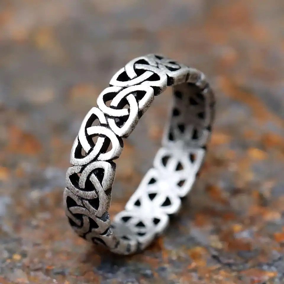 Jewelry × Vintage Vintage 316L Stainless Steel Viking Celtic Knot Ring Size ONE SIZE - 1 Thumbnail