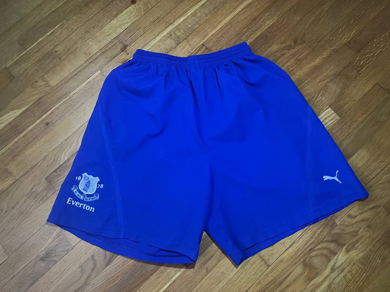 Puma Puma Everton FC 2002 season soccer shorts Size US 32 / EU 48 - 1 Thumbnail