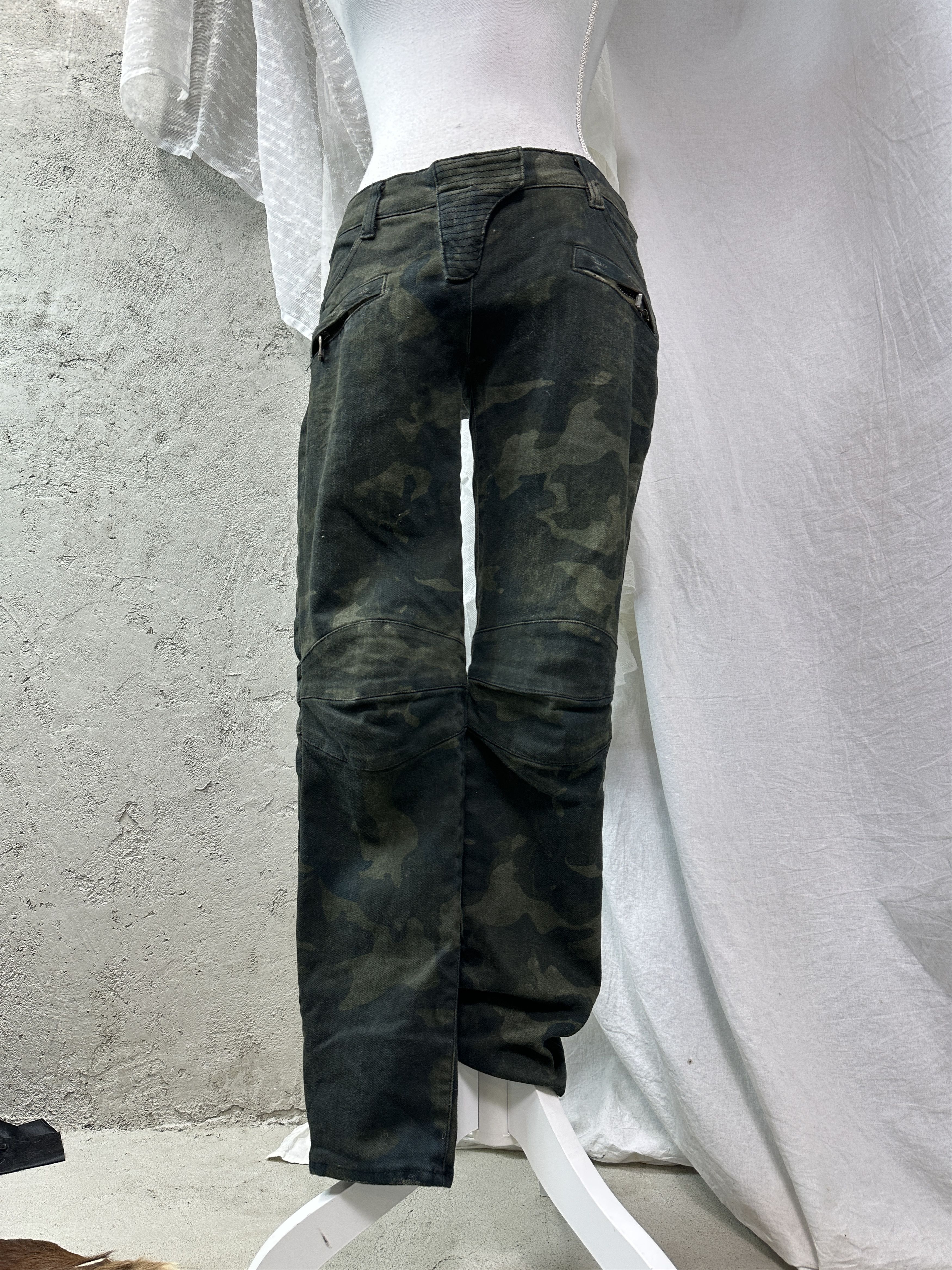 Balmain Vintage Gorpcore Camo Biker Balmain Pants Y2K Size 26" / US 2 / IT 38 - 1 Thumbnail