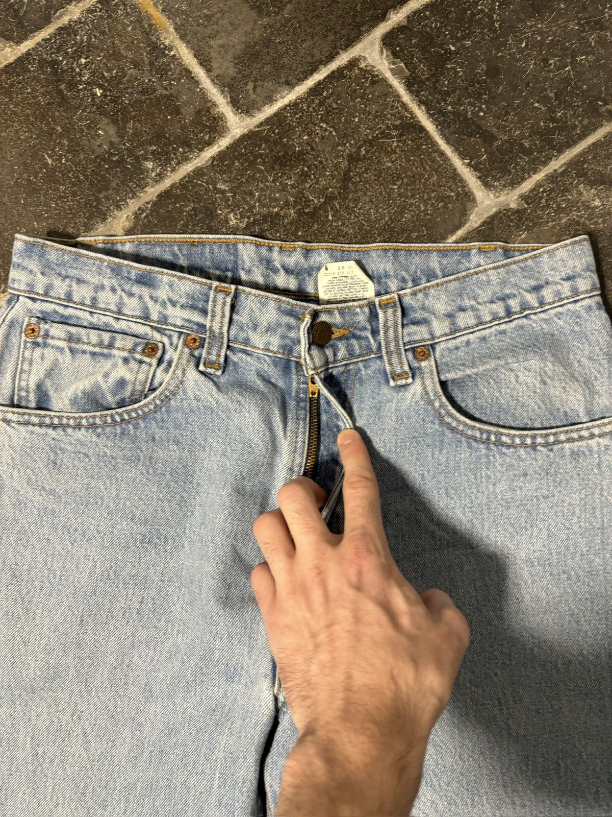 Levi's 1990s Levi’s Red Tab 505 Made in Canada Vintage Denim Jeans Size US 32 / EU 48 - 12 Thumbnail
