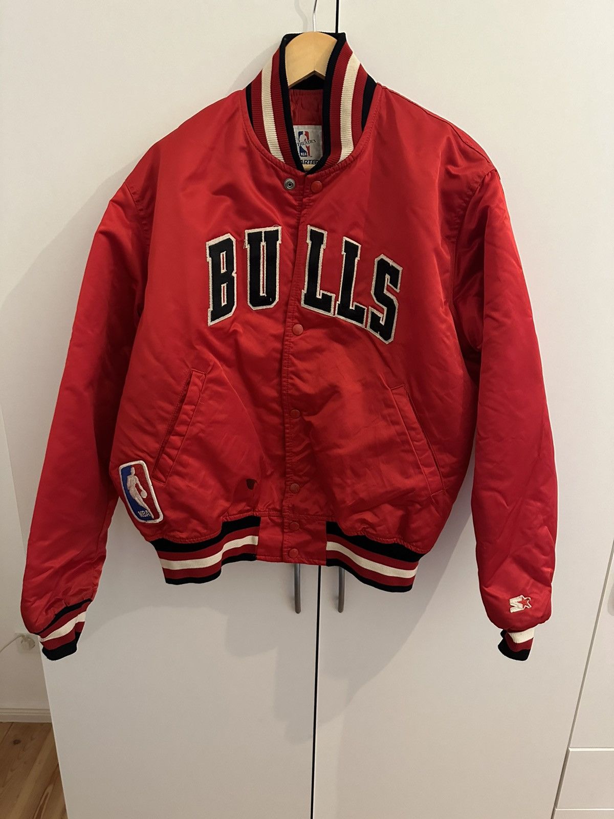 Starter Starter Jacket Chicago Bulls Size M-L NBA Vintage Starter Size US L / EU 52-54 / 3 - 1 Thumbnail