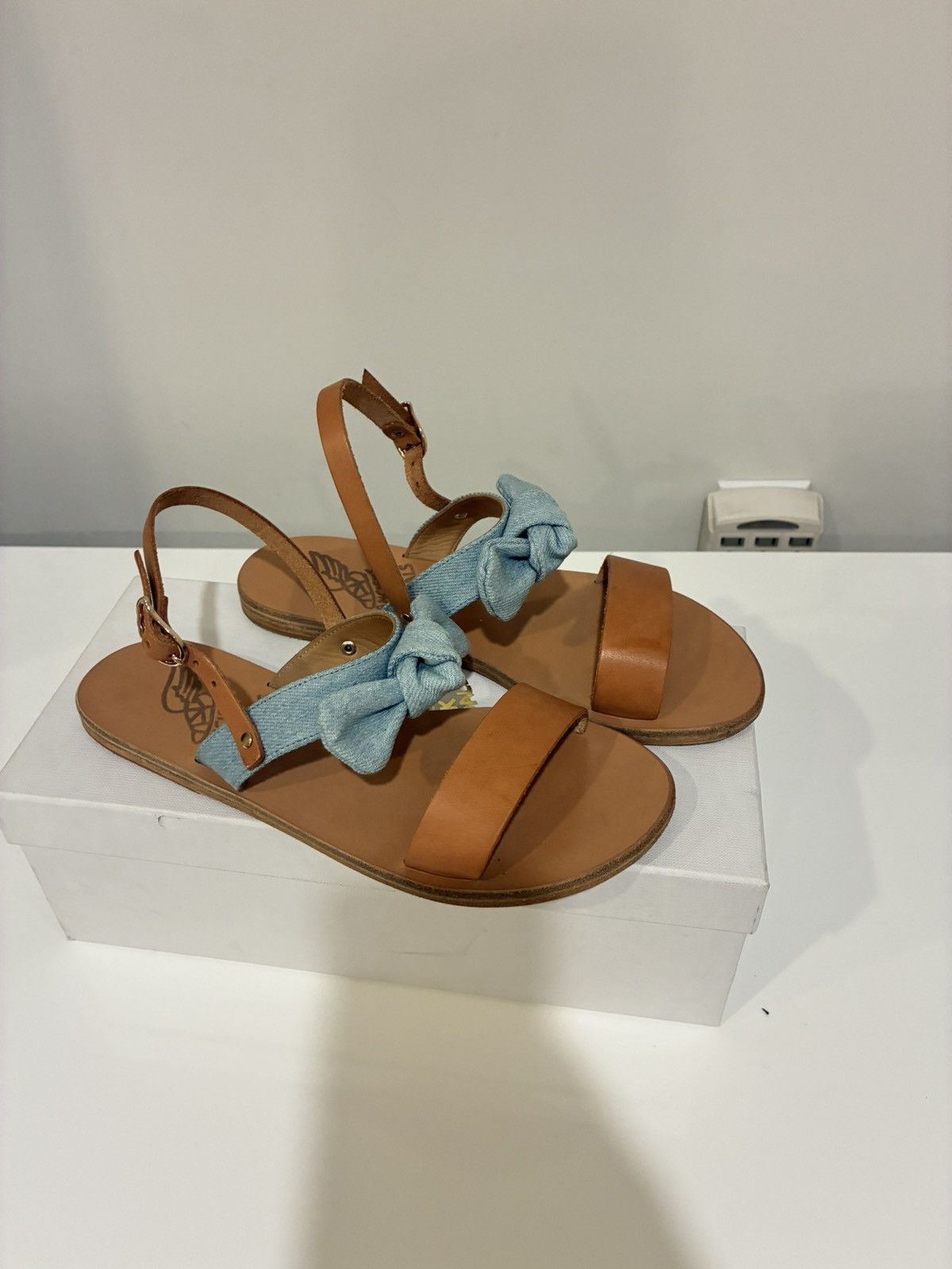 Ancient Greek Sandals Ancient Greek Clio Bow sandal Size 6 Size US 6 / IT 36 - 4 Thumbnail
