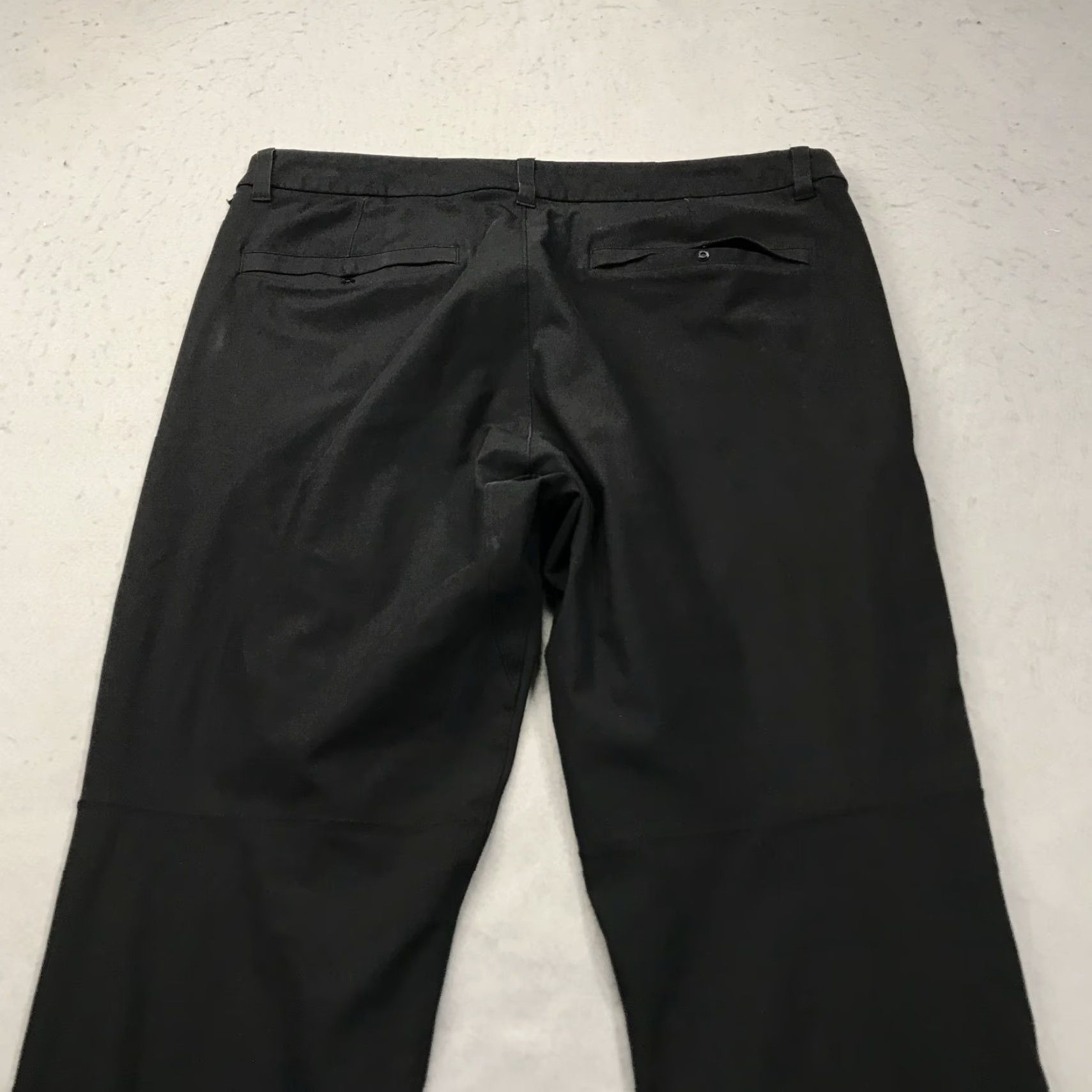 Lululemon Lululemon Pants Mens 36x31 Black Commission Slim Fit Warpstreme Solid Casual Chino 5-Pocket Design Straight Leg Mens Size US 36 / EU 52 - 6 Thumbnail